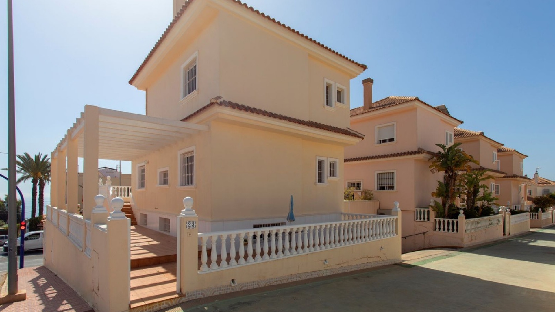 Resale - Villa - Torrevieja - Torrevieja Centro