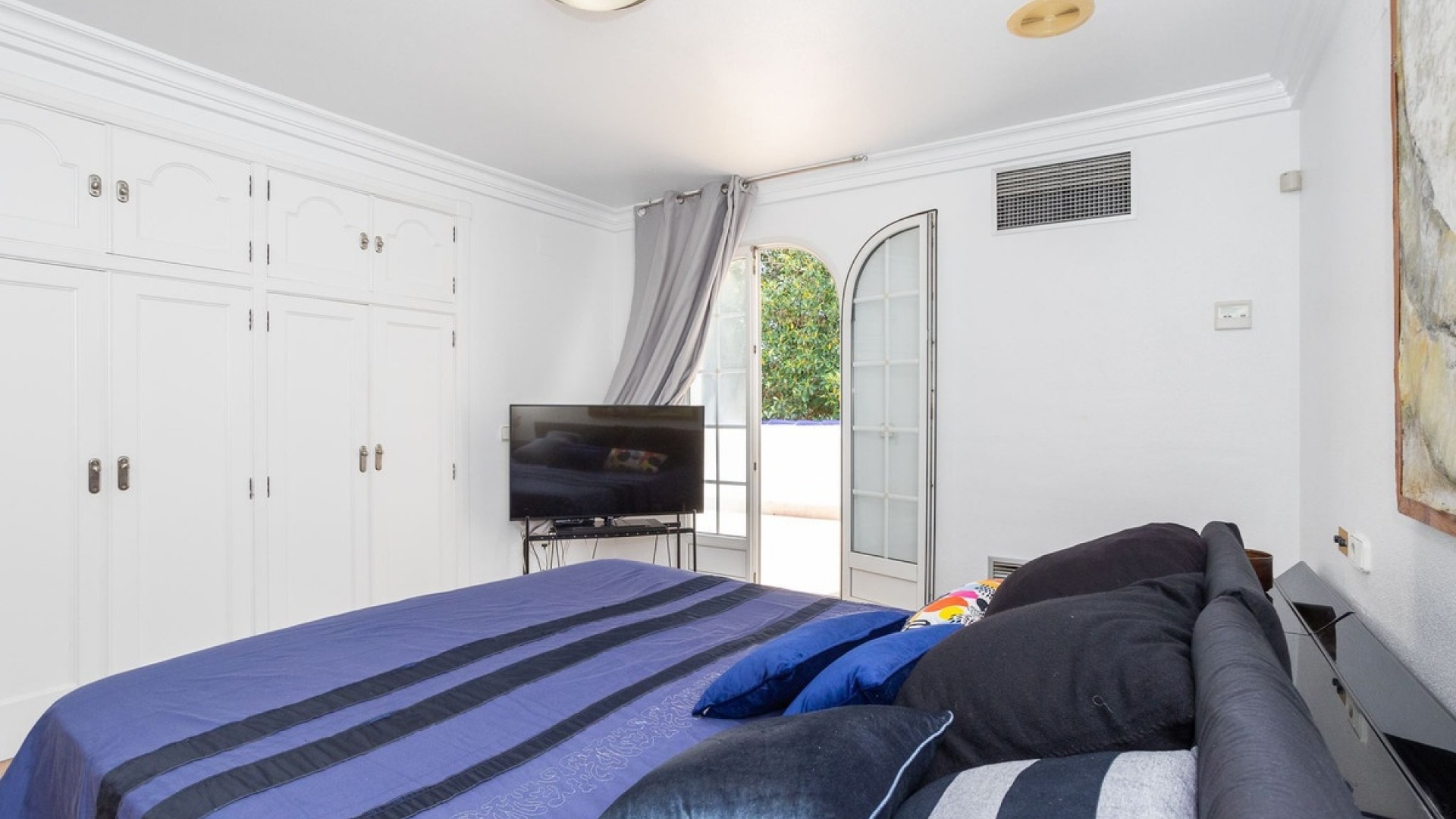 Resale - Villa - Torrevieja - Torrevieja Centro