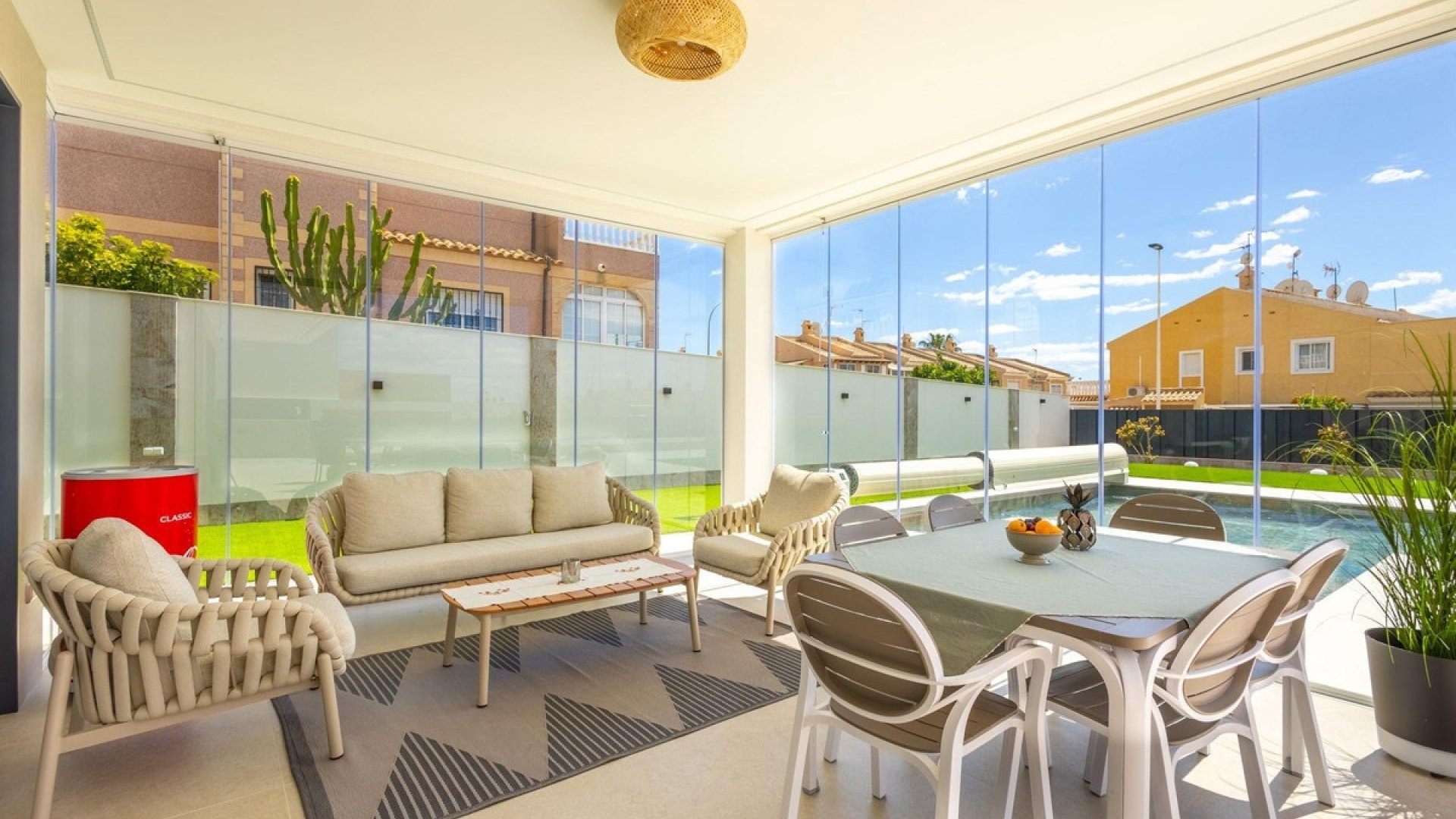 Resale - Villa - Torrevieja - Torrevieja Centro