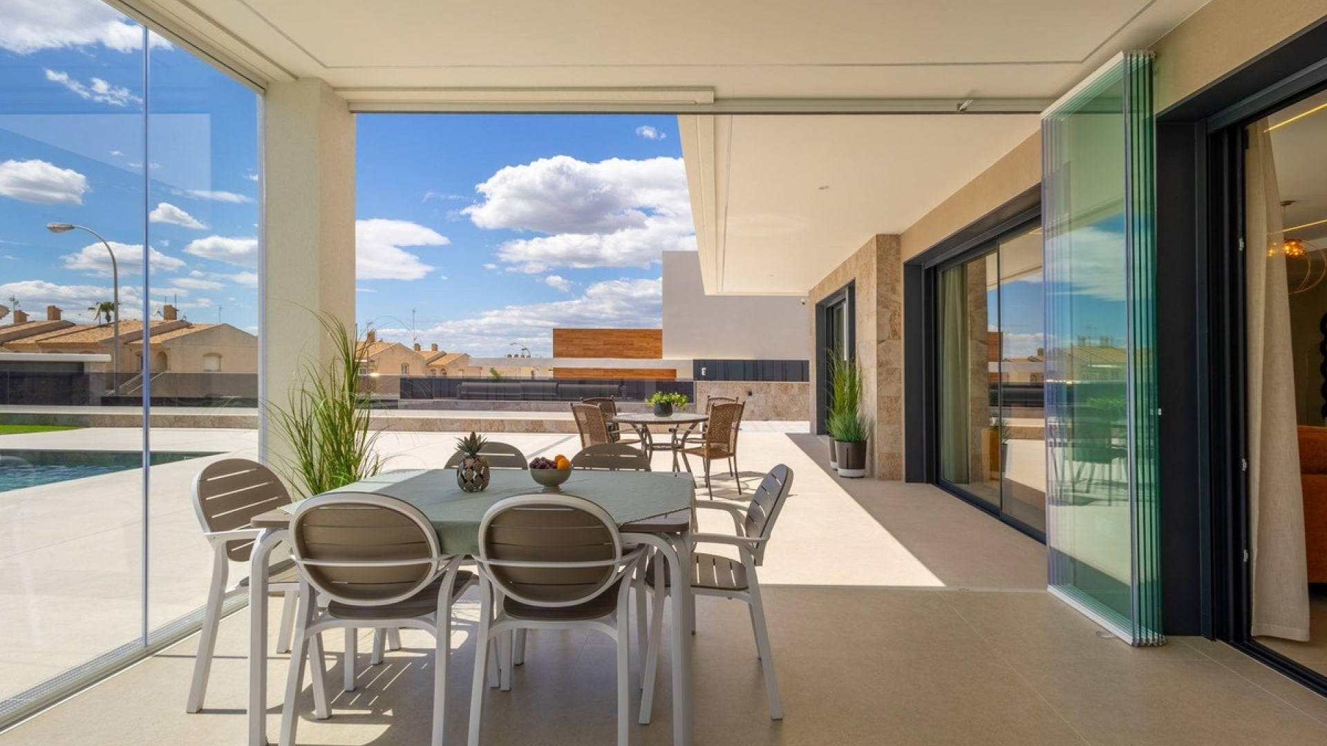 Resale - Villa - Torrevieja - Torrevieja Centro