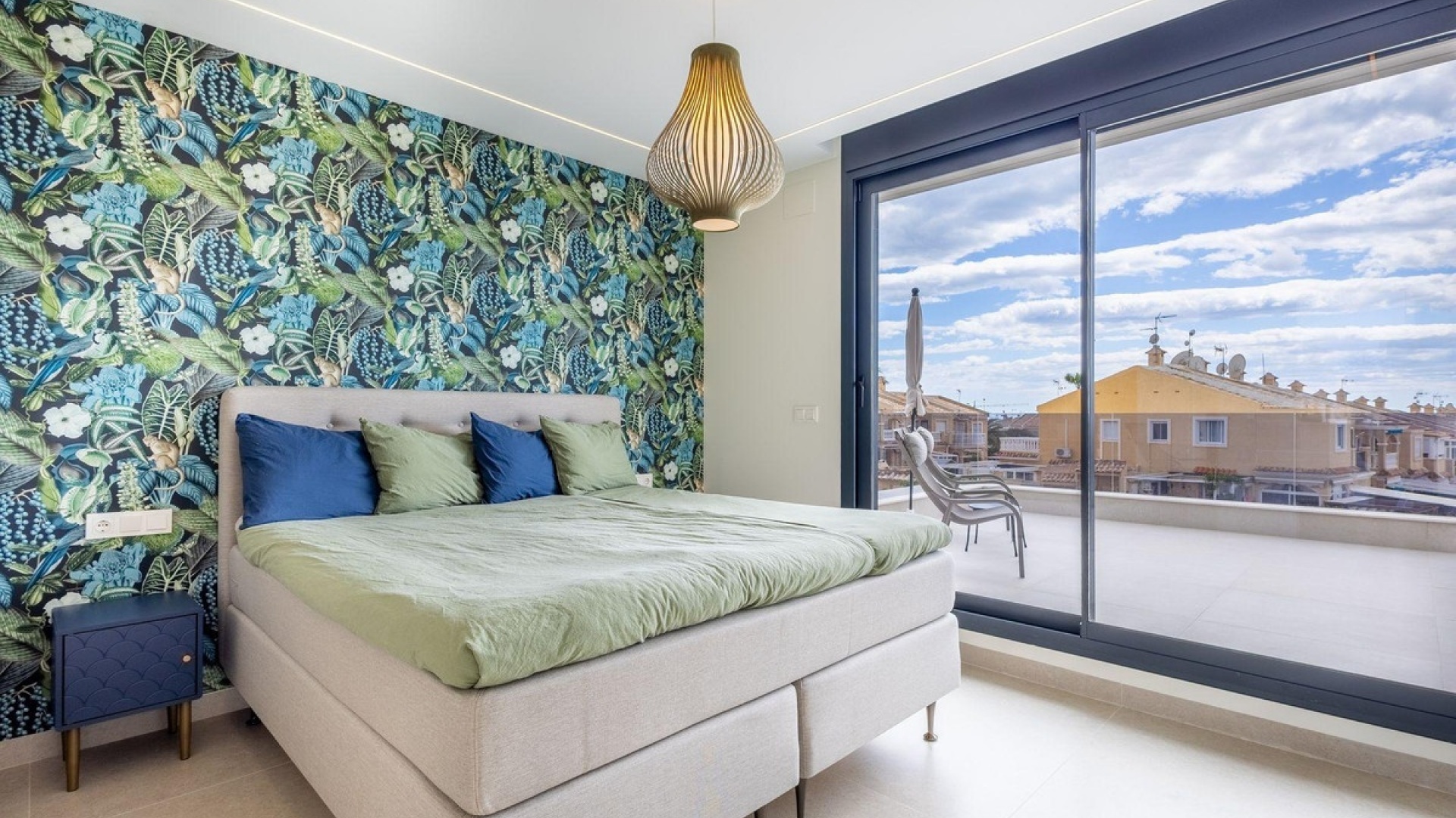 Resale - Villa - Torrevieja - Torrevieja Centro