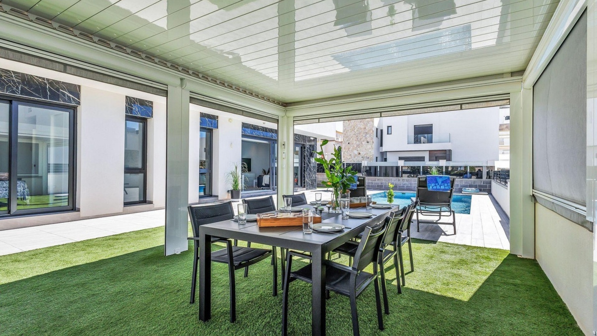 Resale - Villa - Torrevieja - Torrevieja Centro