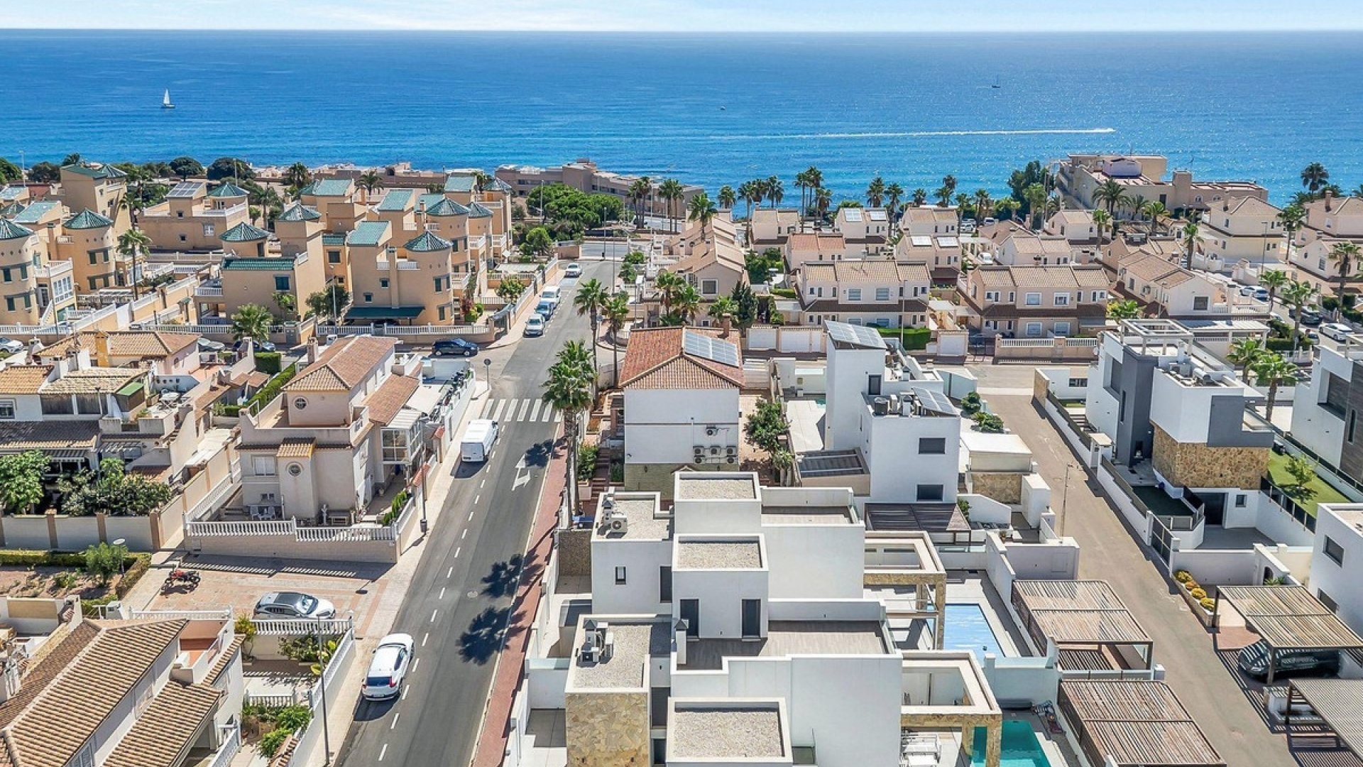 Resale - Villa - Torrevieja - Torrevieja Centro
