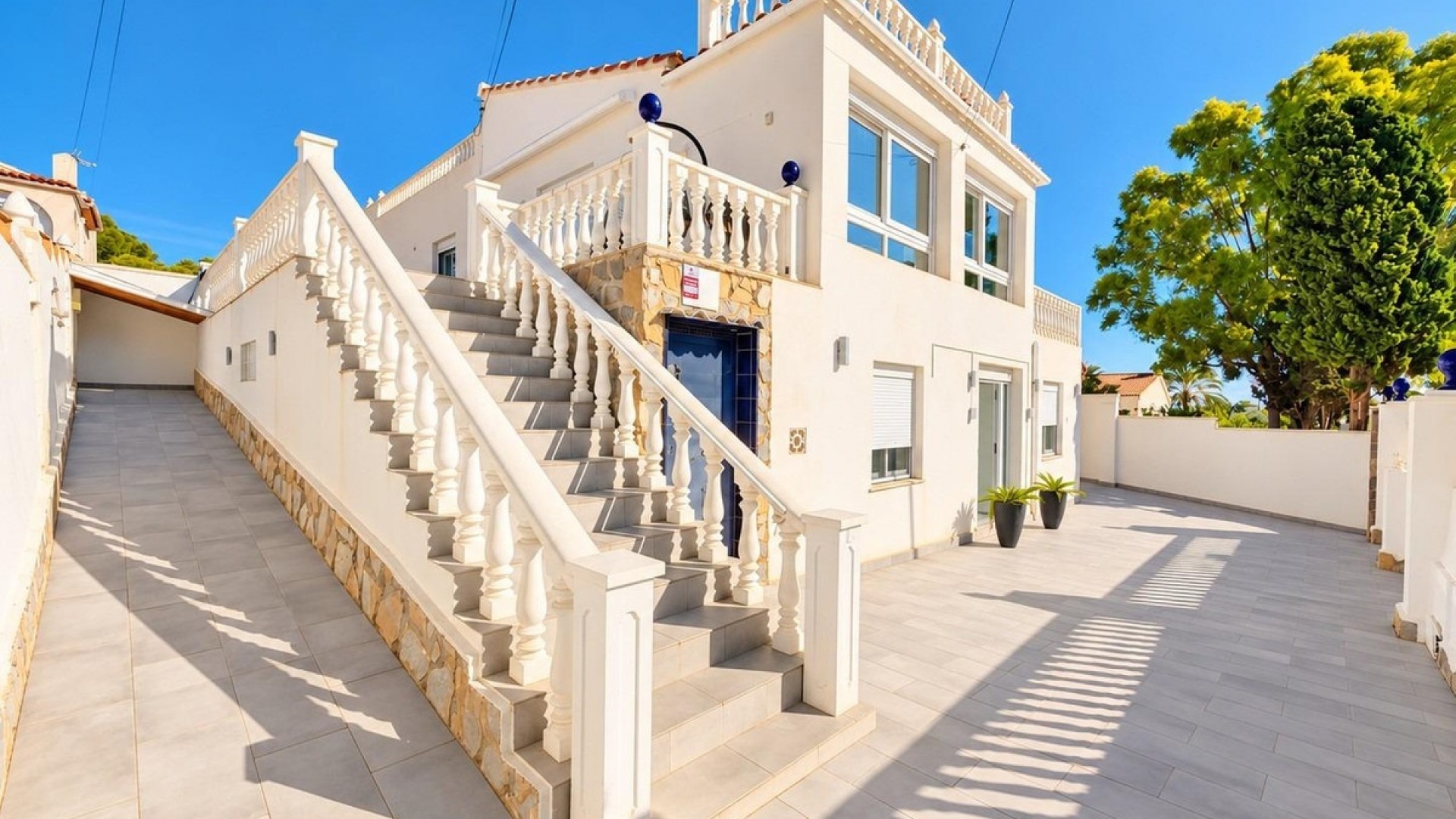 Resale - Villa - Torrevieja - Torrevieja Centro