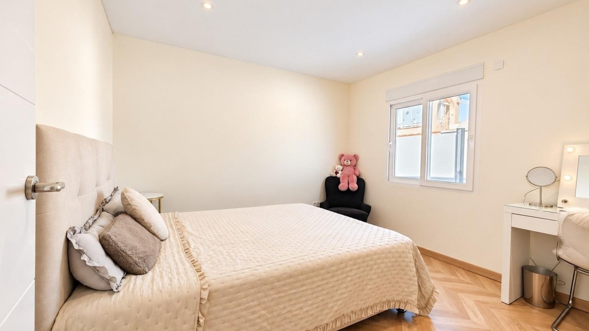 Resale - Villa - Torrevieja - Torrevieja Centro