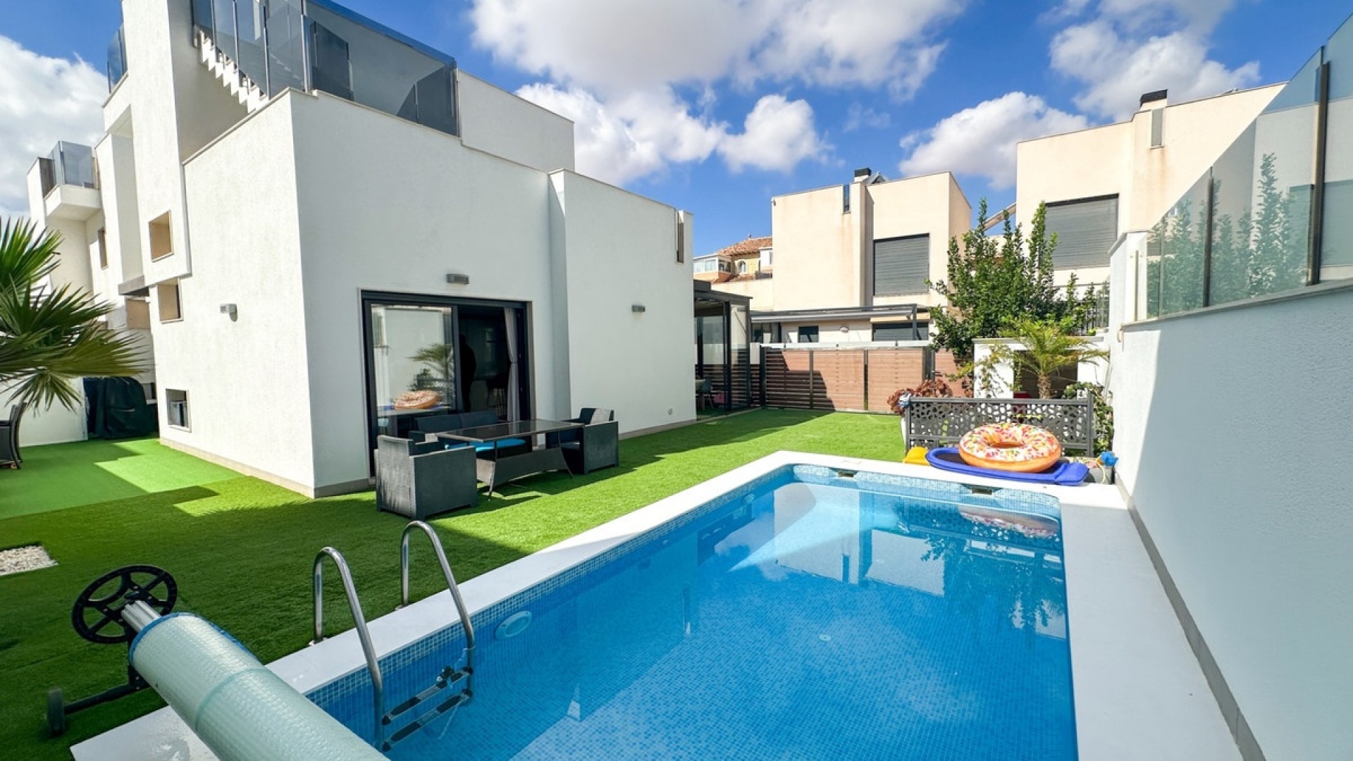 Resale - Villa - Torrevieja - Torrevieja Centro