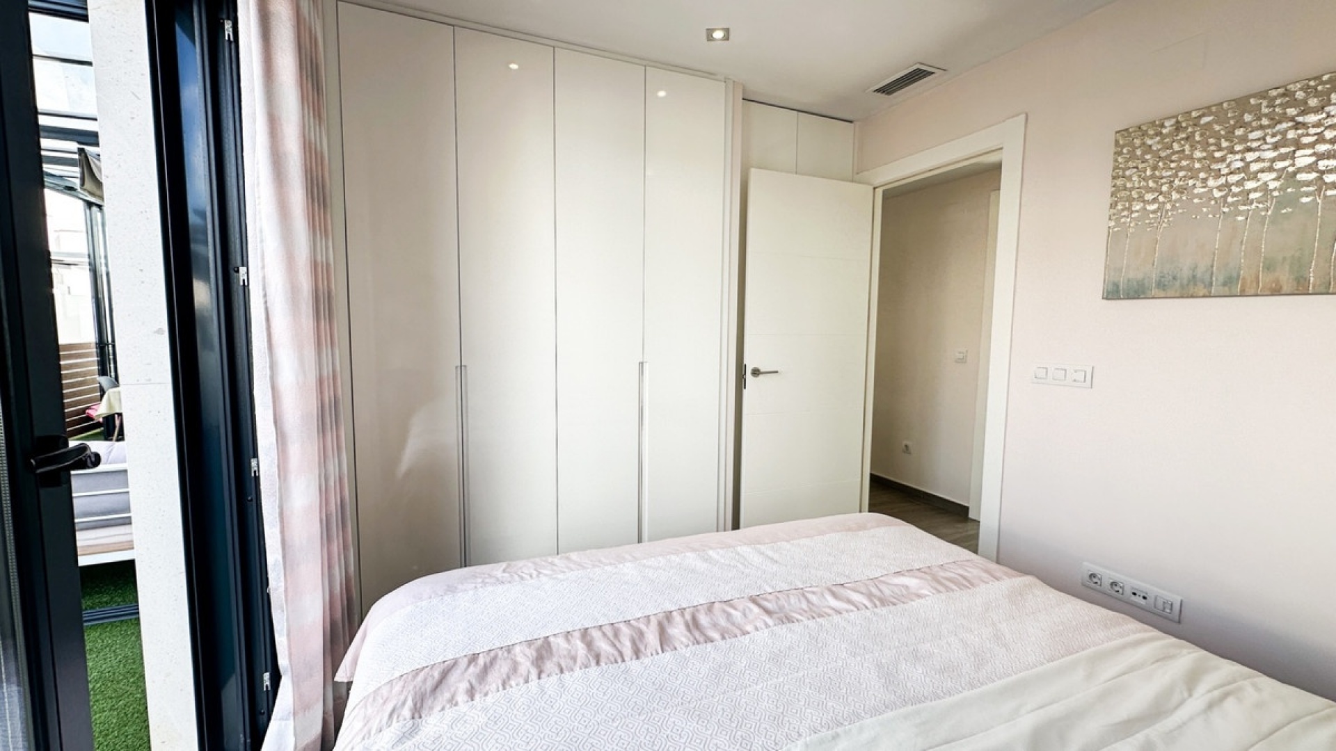 Resale - Villa - Torrevieja - Torrevieja Centro