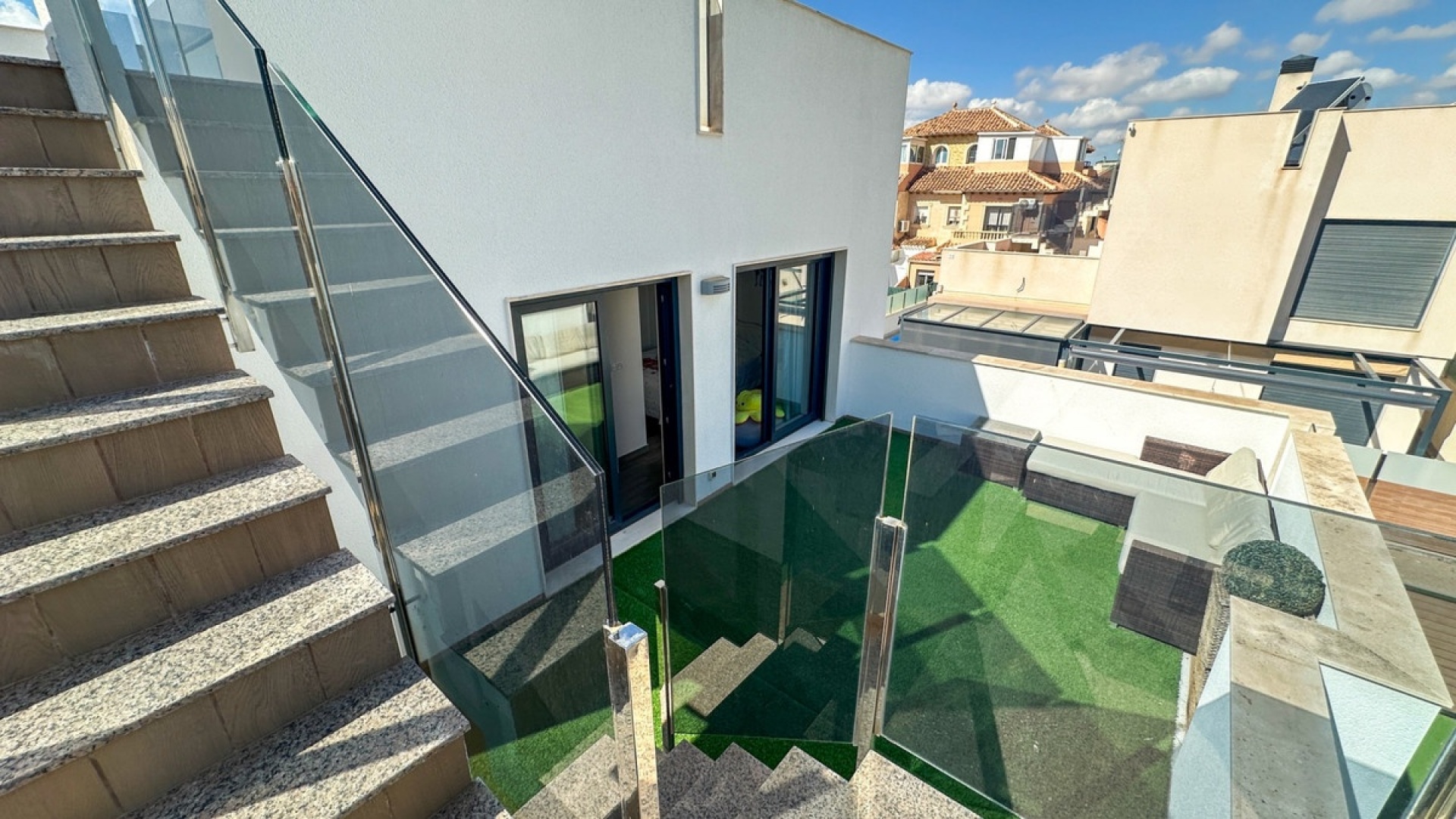 Resale - Villa - Torrevieja - Torrevieja Centro