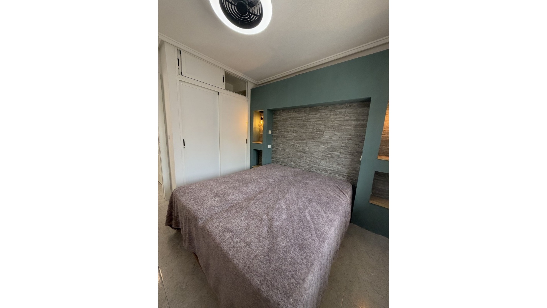 Resale - Villa - Torrevieja - Torrevieja Centro