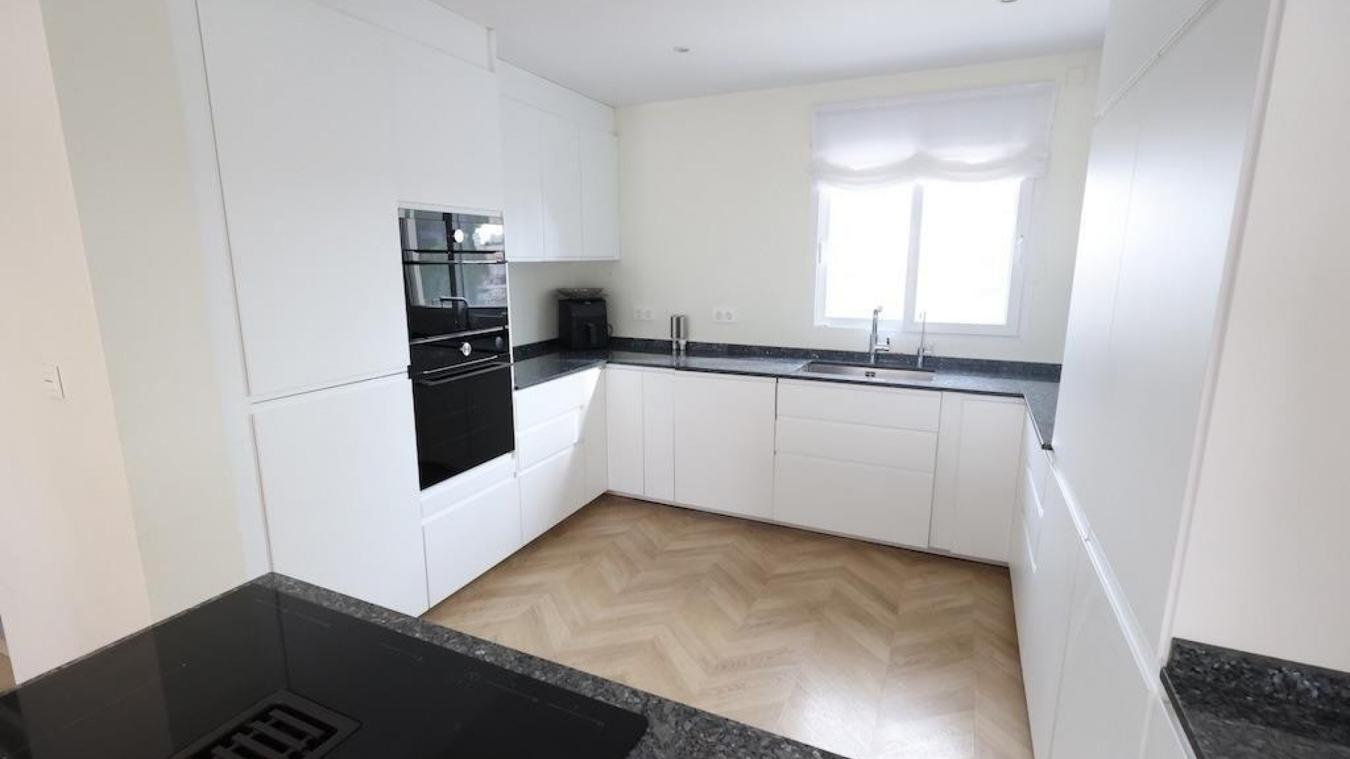Resale - Villa - Torrevieja - Torrevieja Centro