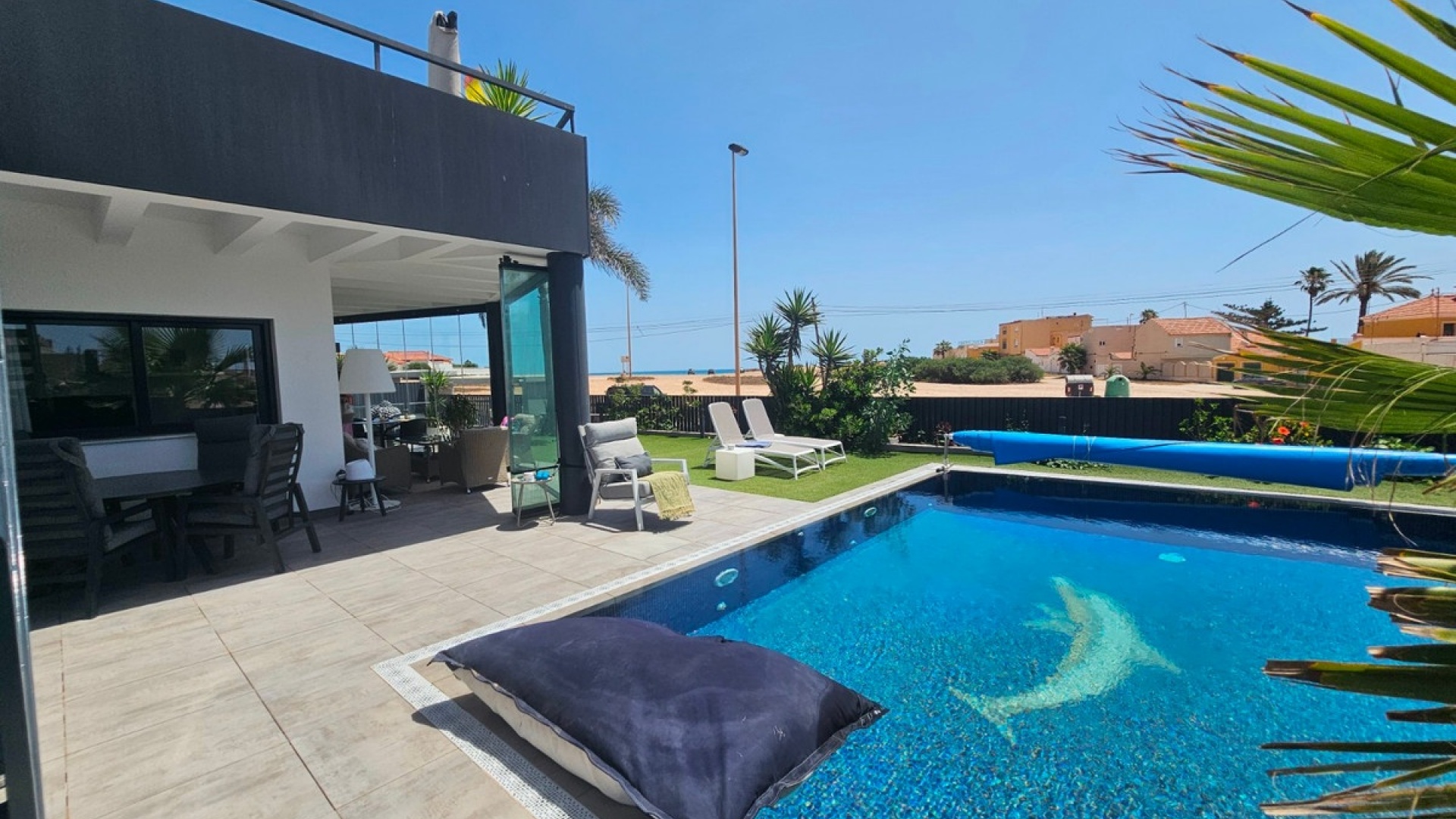 Resale - Villa - Torrevieja - Torrevieja Centro