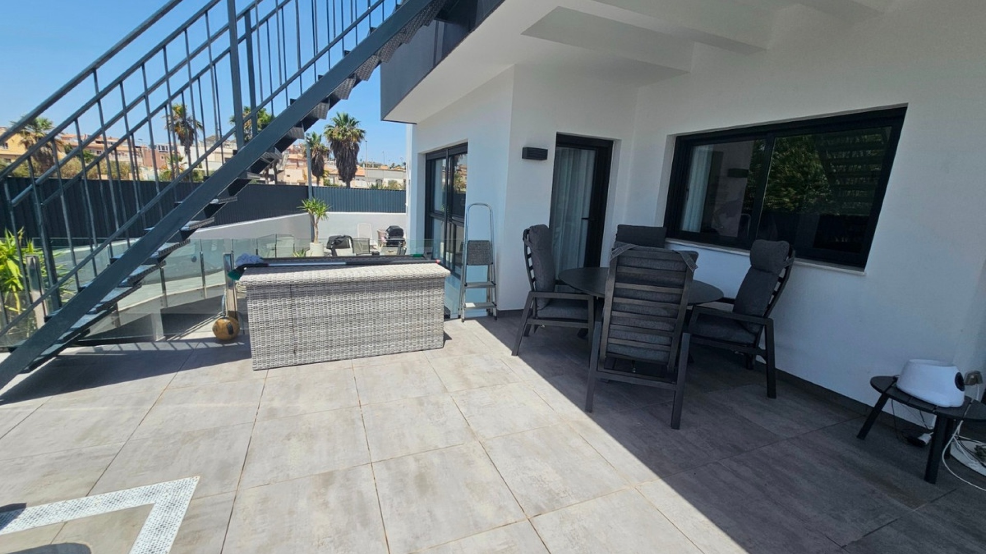 Resale - Villa - Torrevieja - Torrevieja Centro