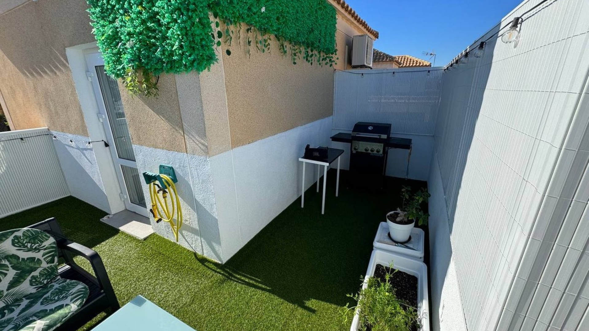 Resale - Villa - Torrevieja - Torrevieja Centro