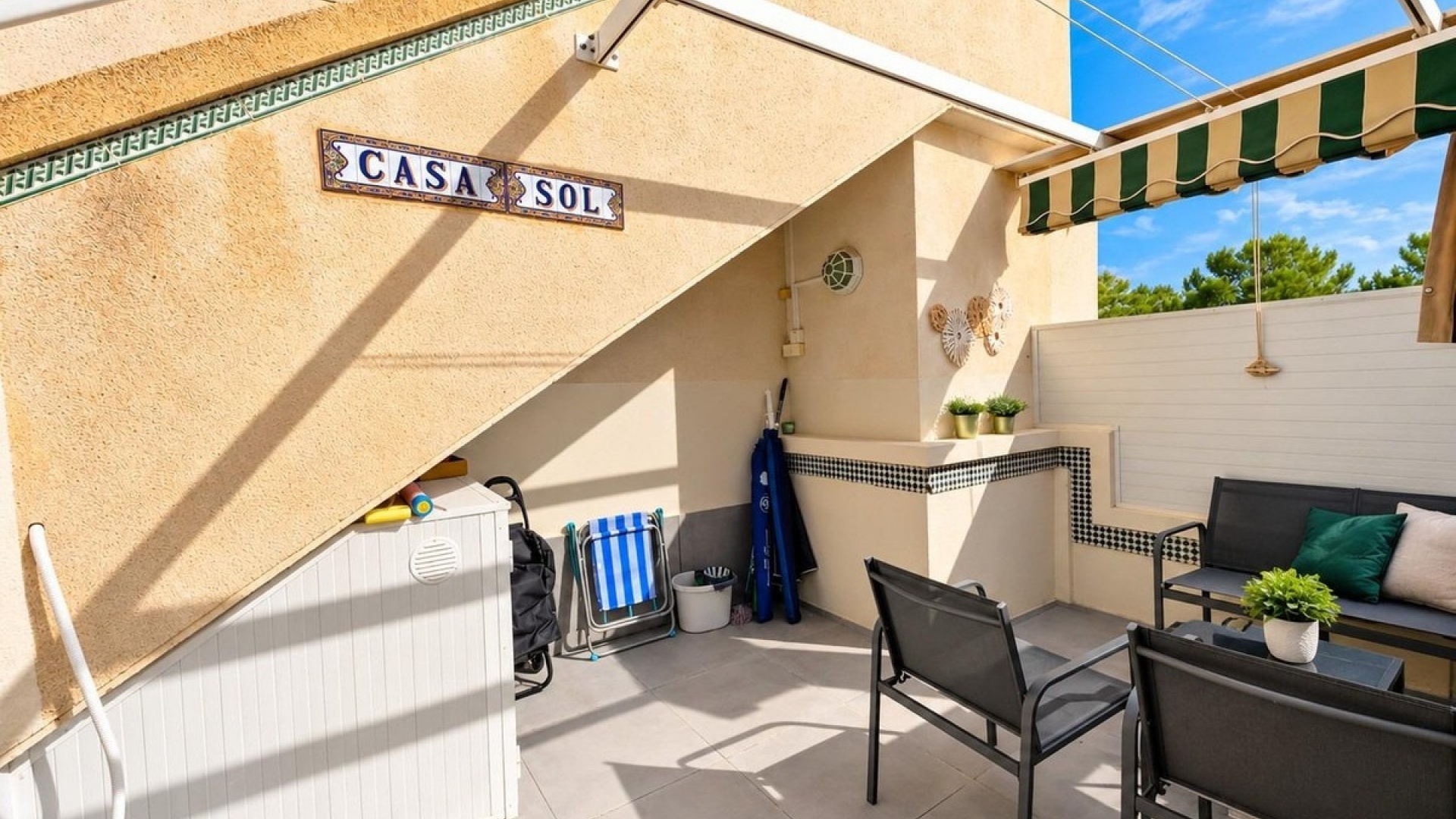 Resale - Villa - Torrevieja - Torrevieja Centro