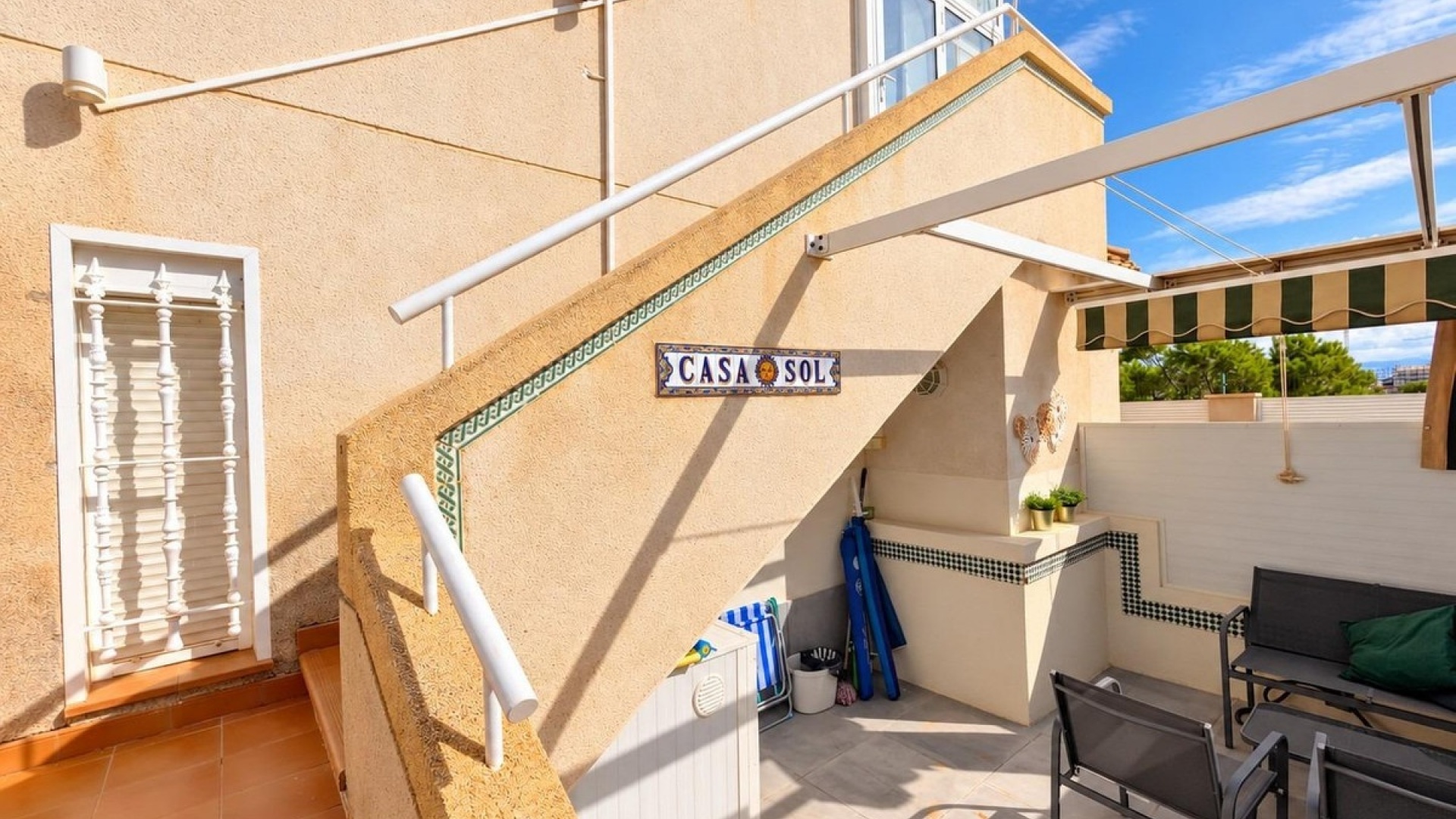 Resale - Villa - Torrevieja - Torrevieja Centro