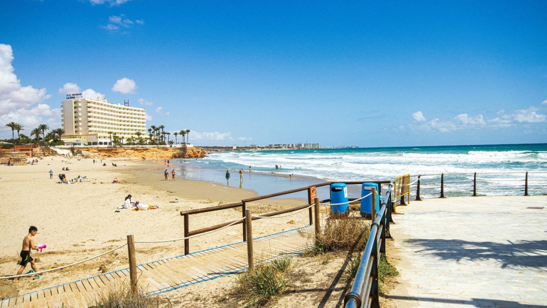 Resale - Villa - Torrevieja - Torrevieja Centro