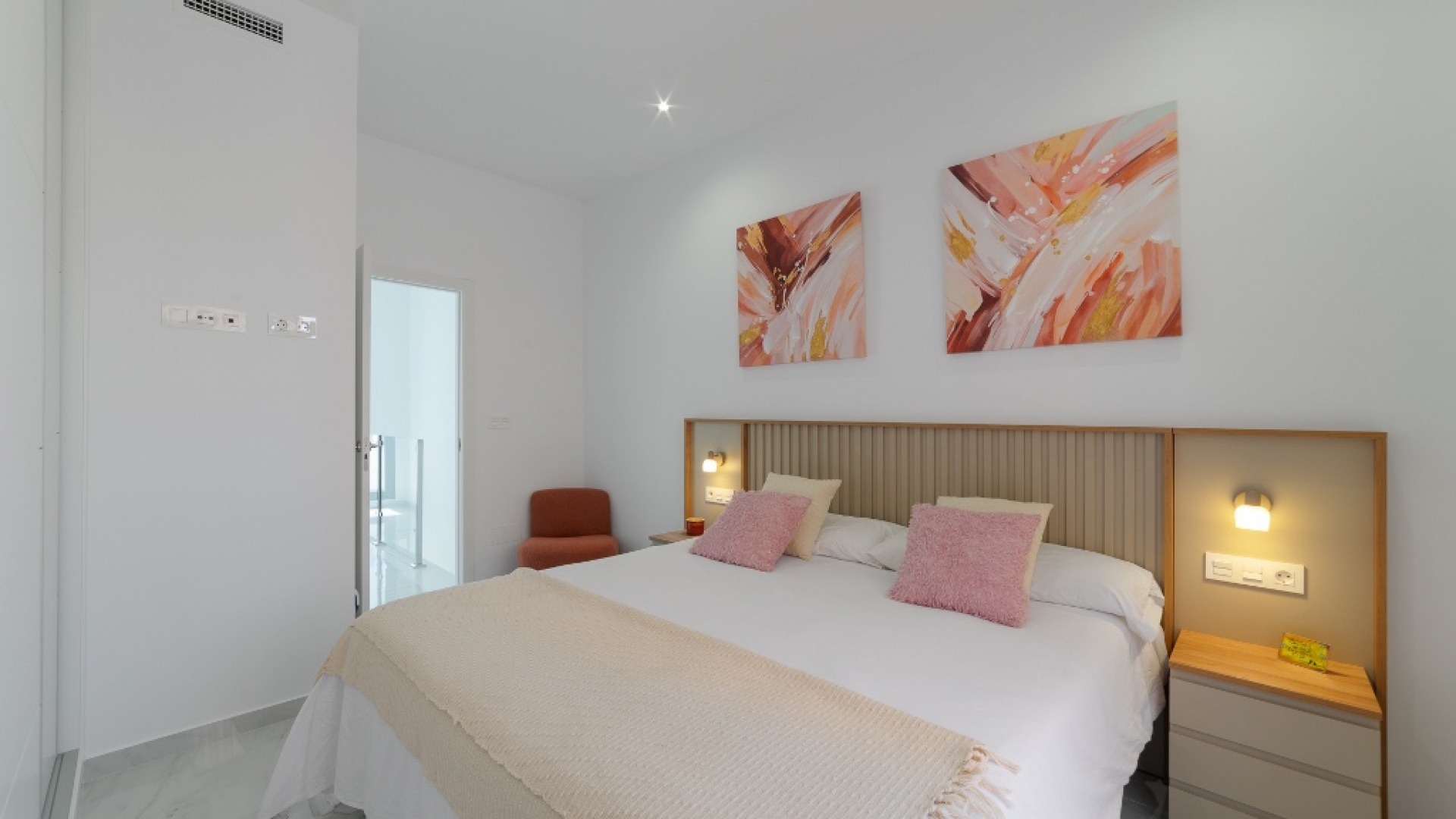 Resale - Villa - Torrevieja