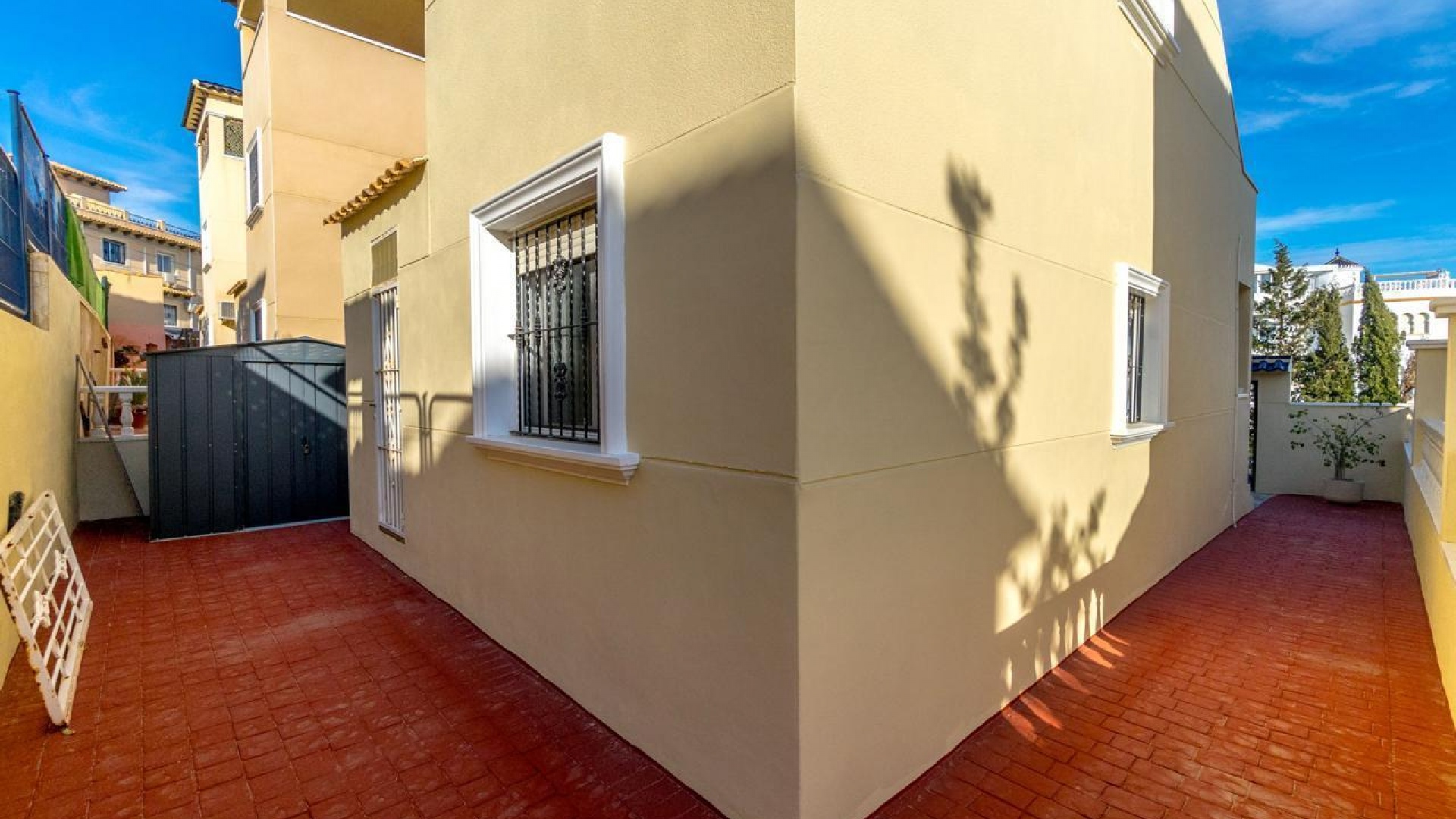 Resale - Villa - Villamartin - blue hills