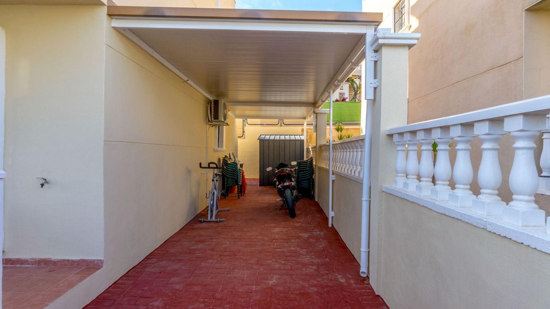 Resale - Villa - Villamartin - blue hills