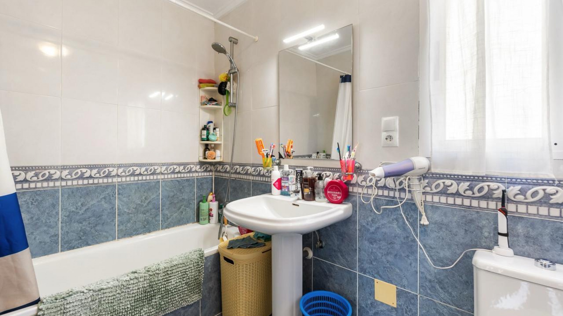 Resale - Villa - Villamartin - blue hills