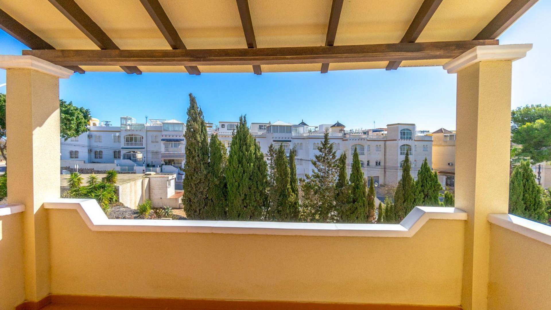 Resale - Villa - Villamartin - blue hills