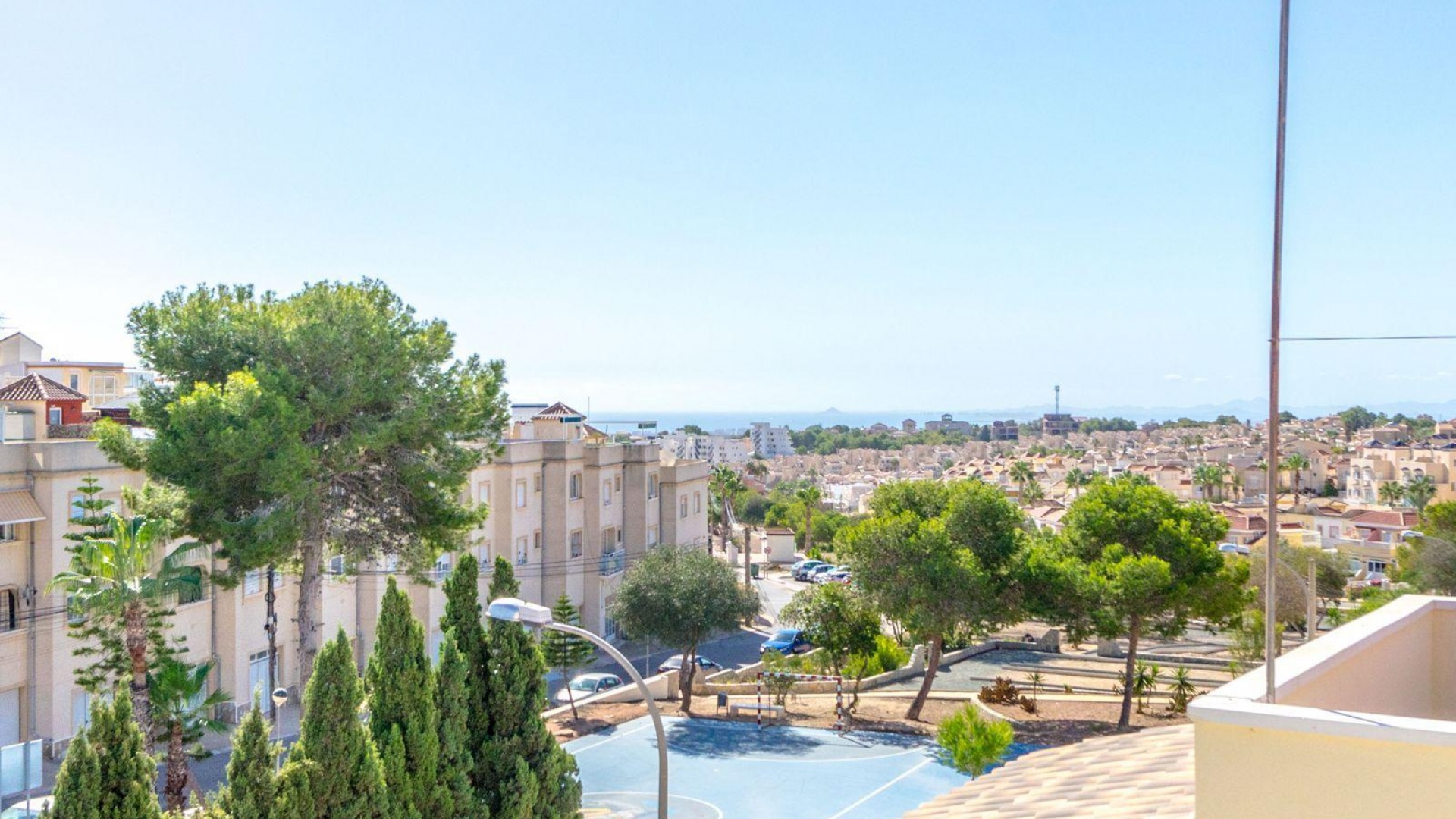 Resale - Villa - Villamartin - blue hills