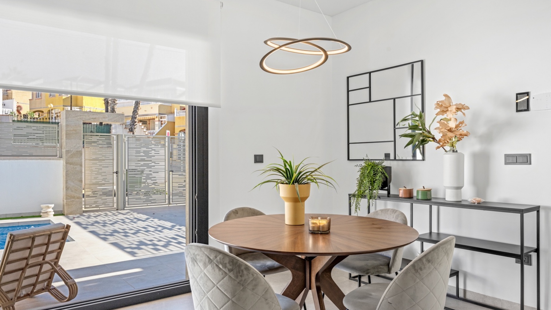 Resale - Villa - Villamartin - blue lagoon