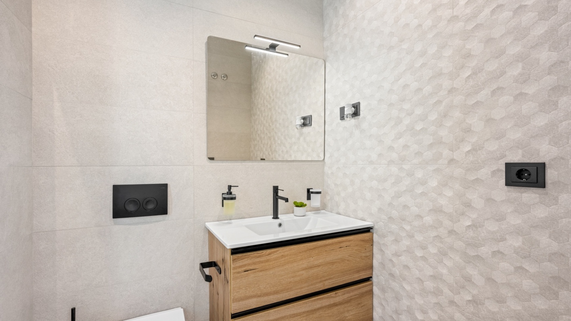 Resale - Villa - Villamartin - blue lagoon