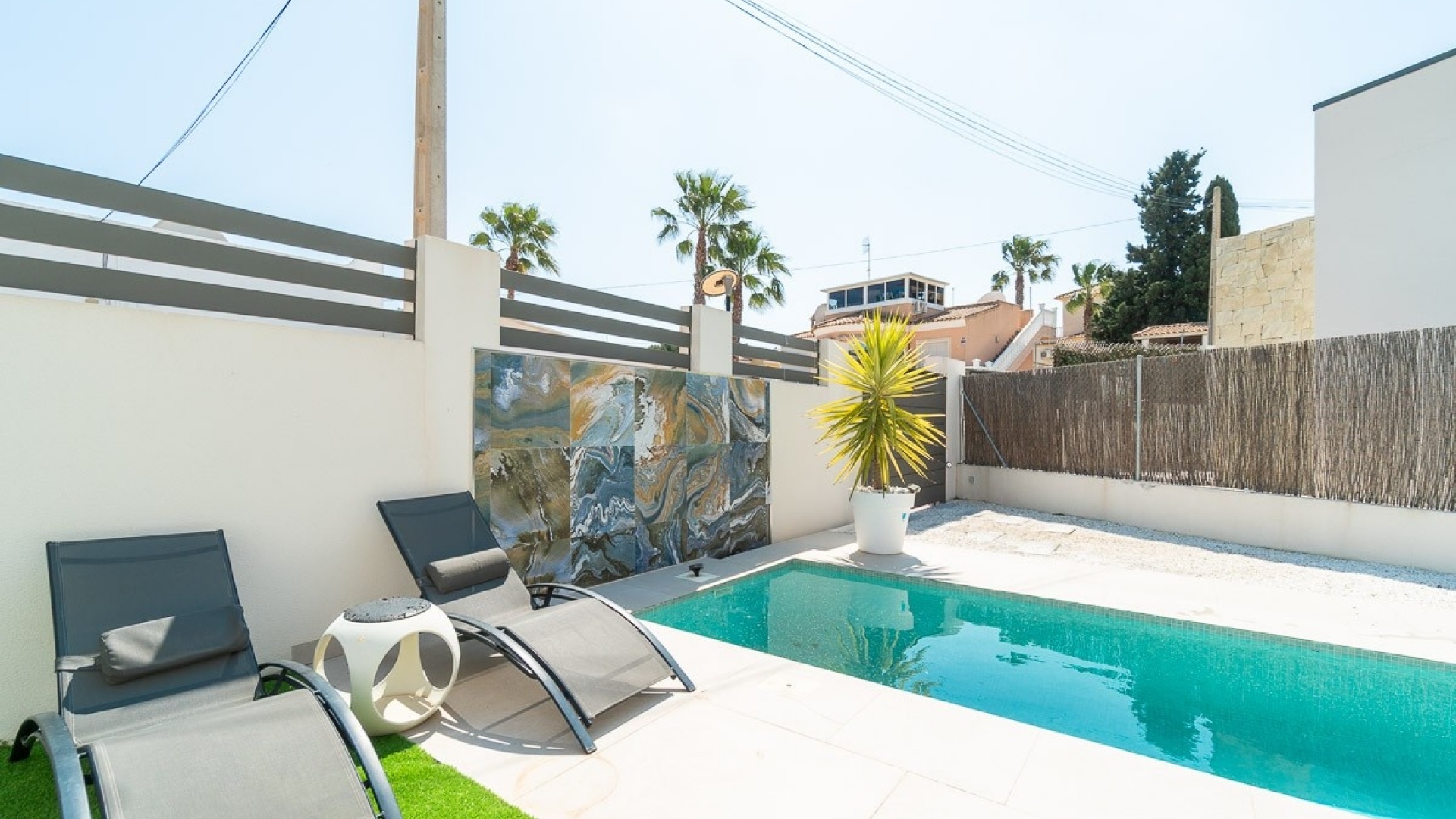 Resale - Villa - Villamartin - blue lagoon
