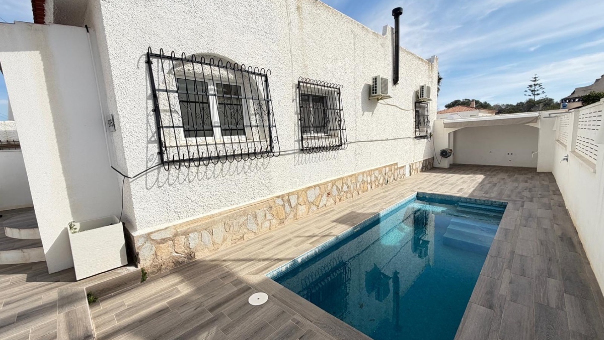 Resale - Villa - Villamartin - Blue Lagoon