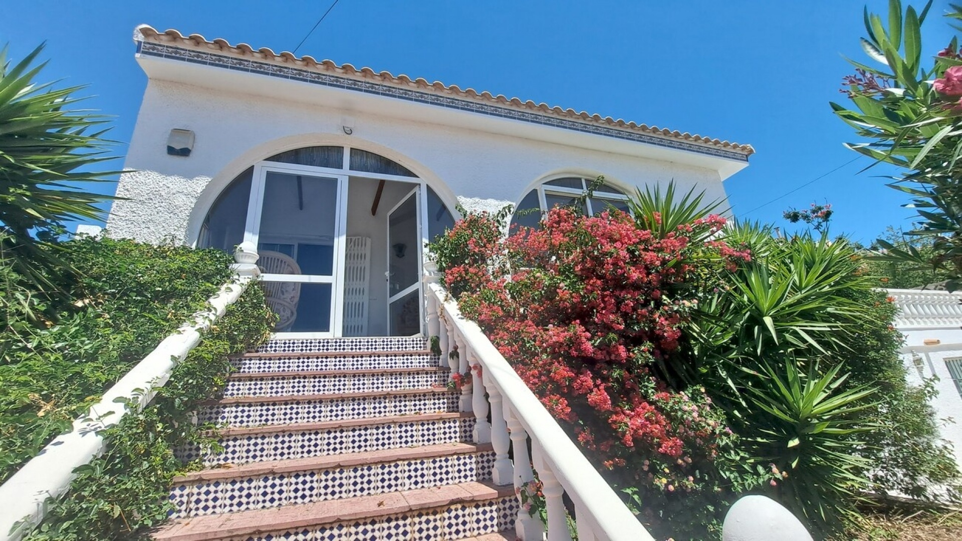 Resale - Villa - Villamartin - blue lagoon