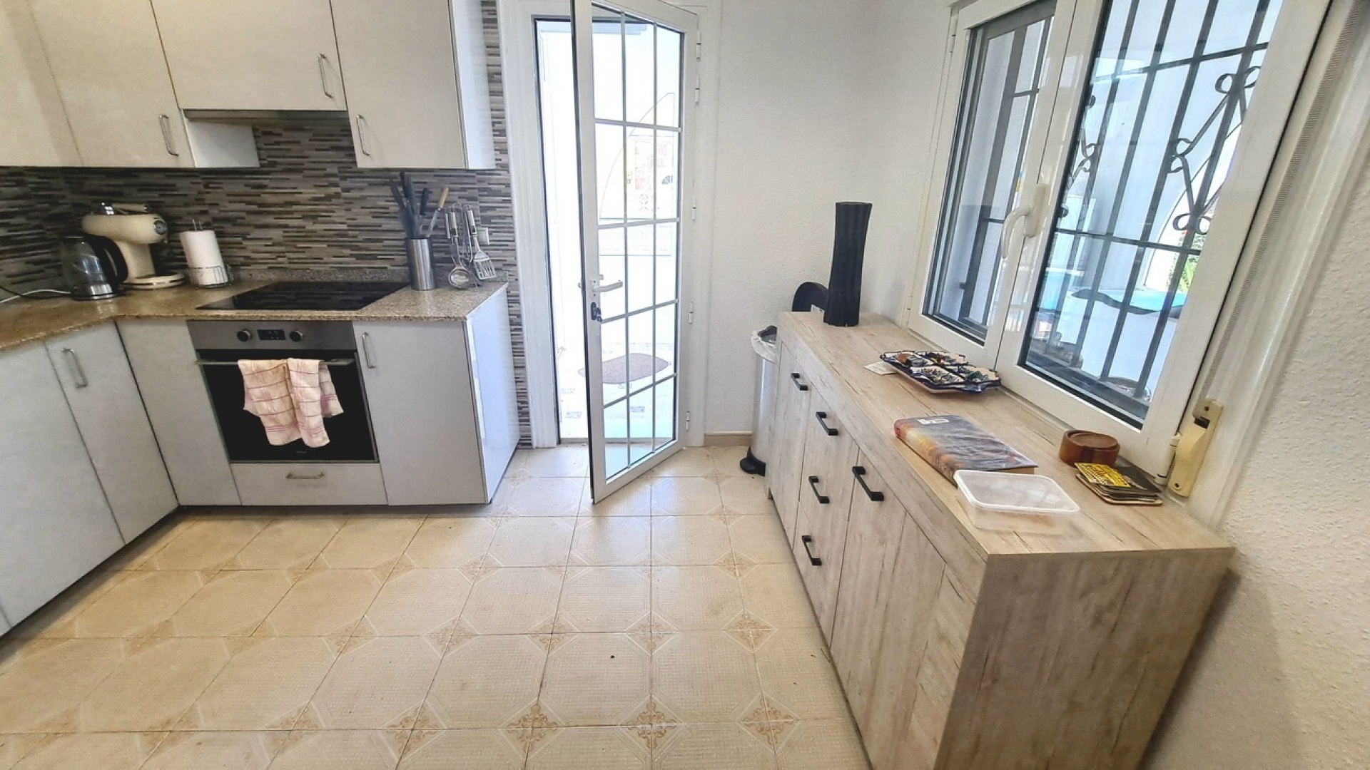 Resale - Villa - Villamartin - blue lagoon