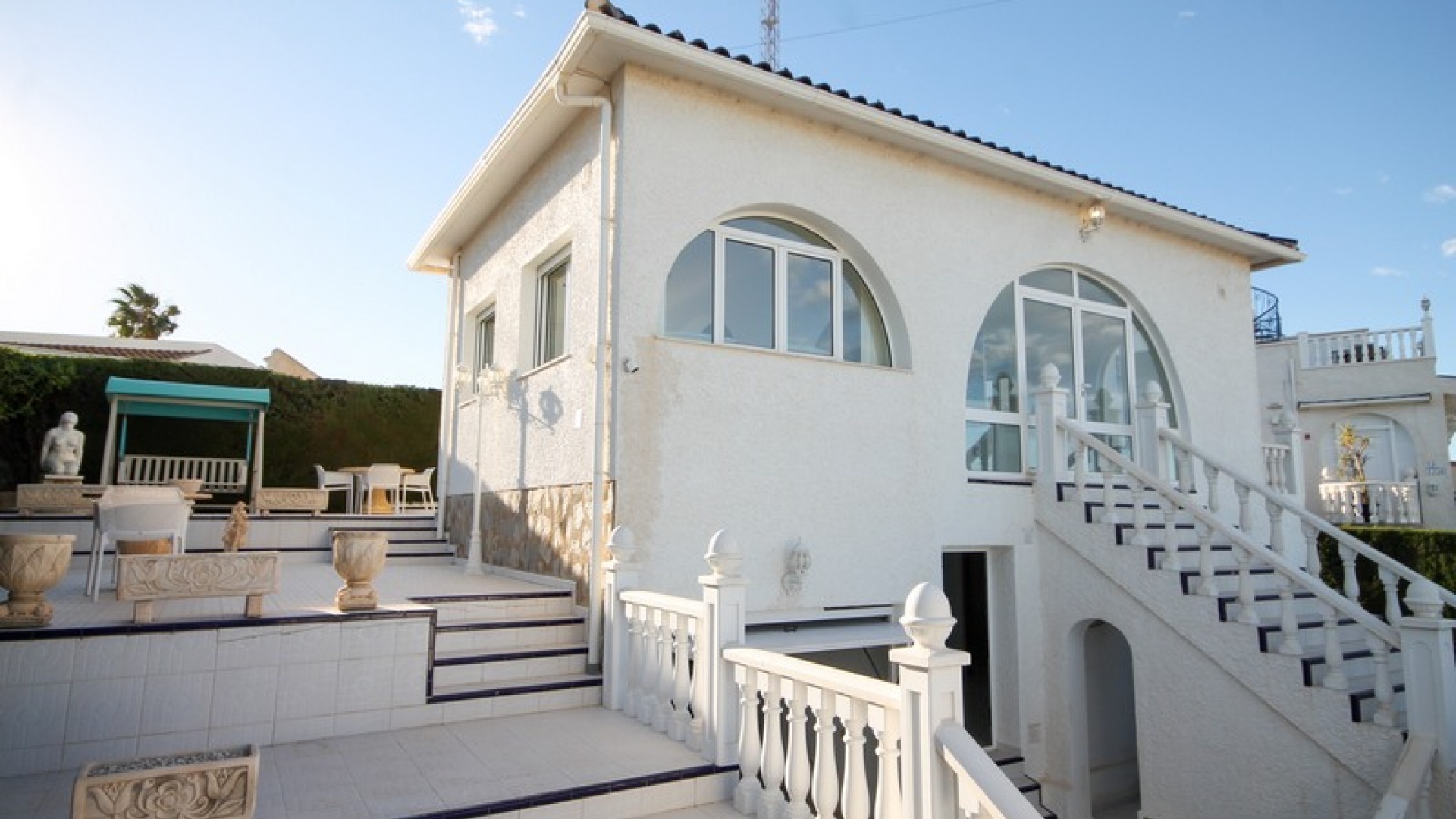 Resale - Villa - Villamartin - blue lagoon