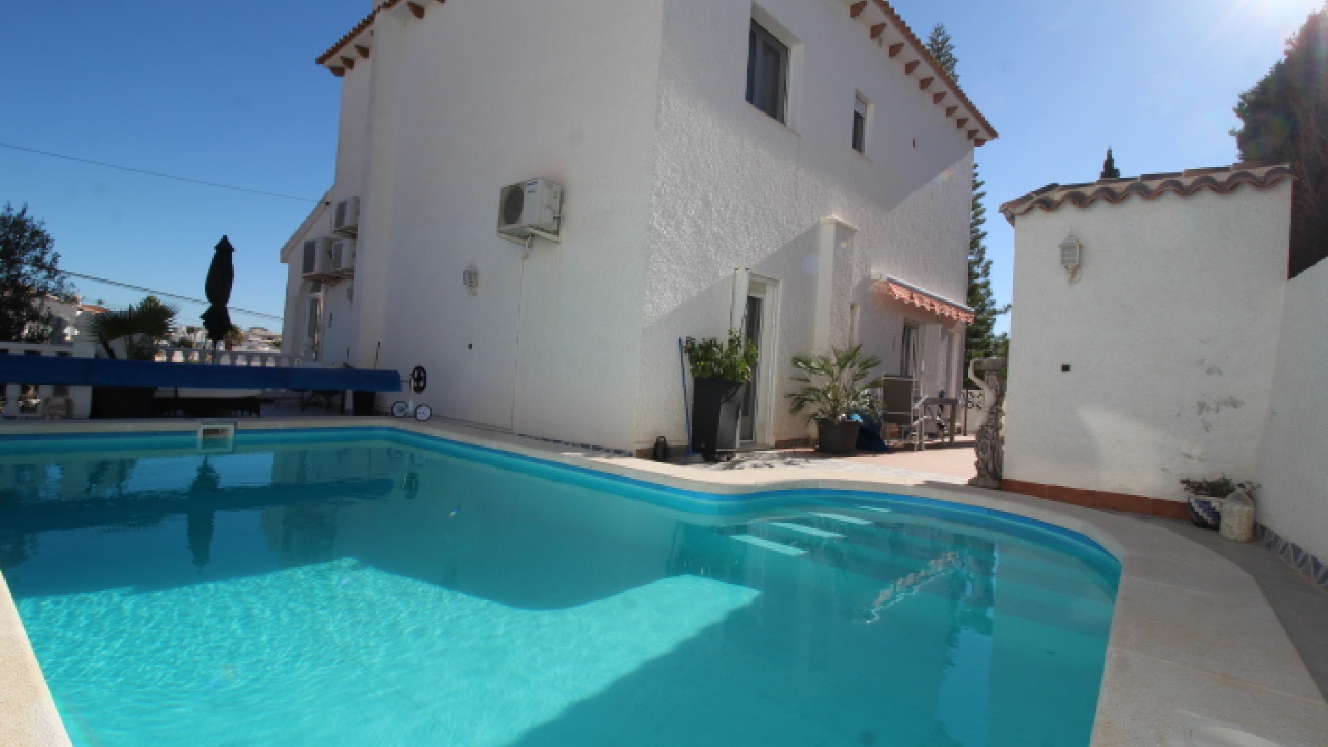 Resale - Villa - Villamartin - blue lagoon