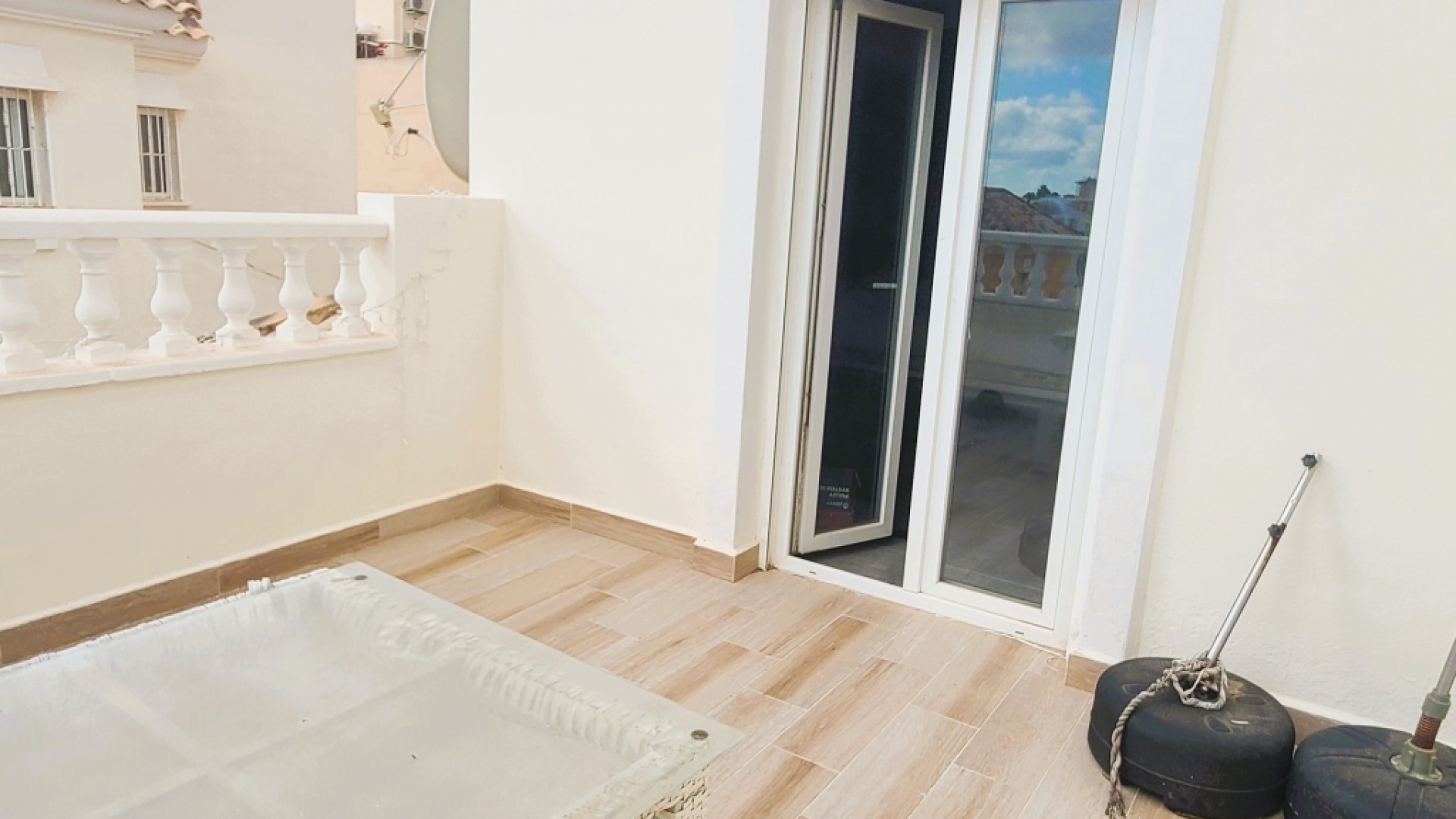 Resale - Villa - Villamartin - bosque de las lomas