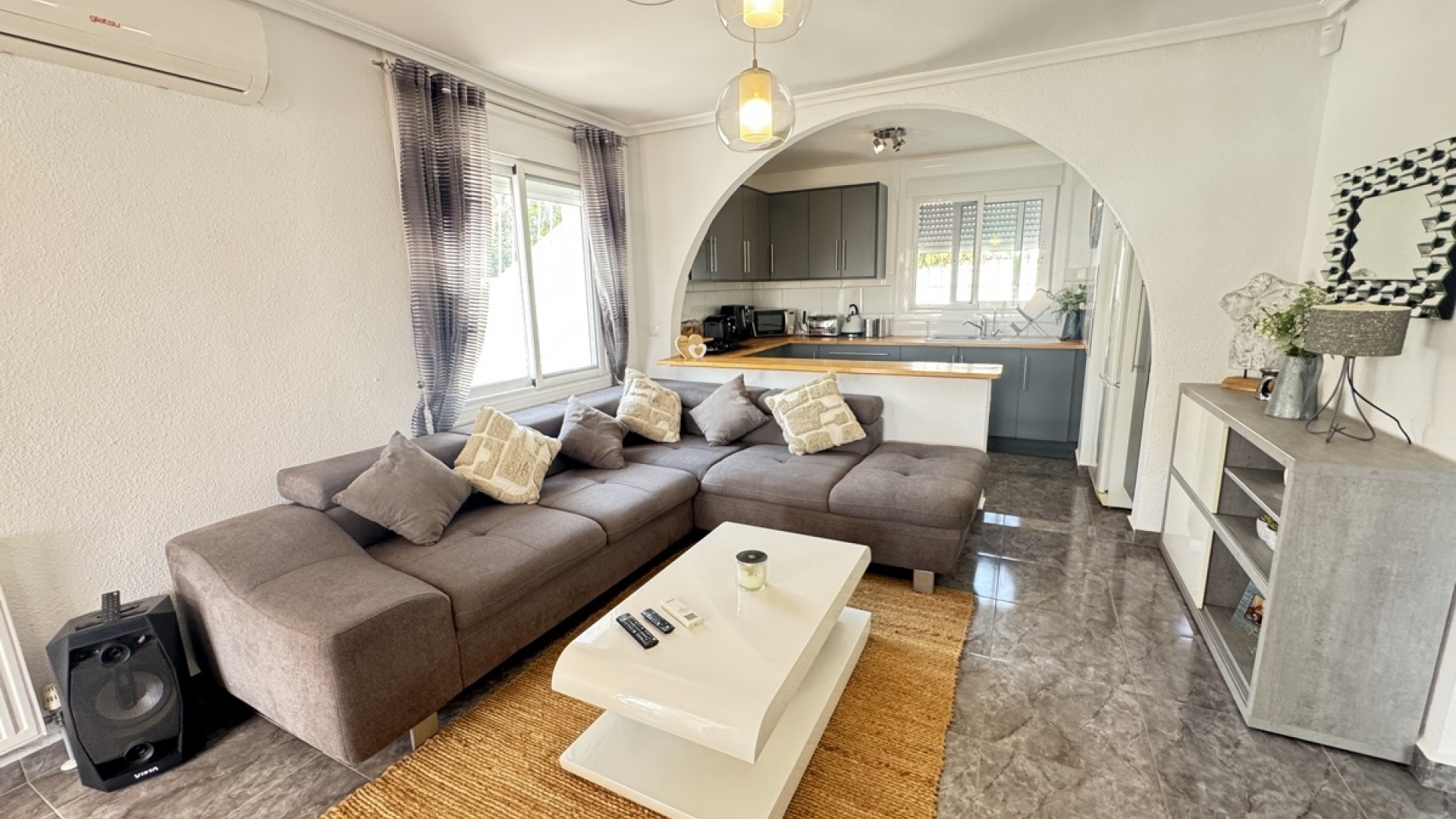 Resale - Villa - Villamartin - eagles nest