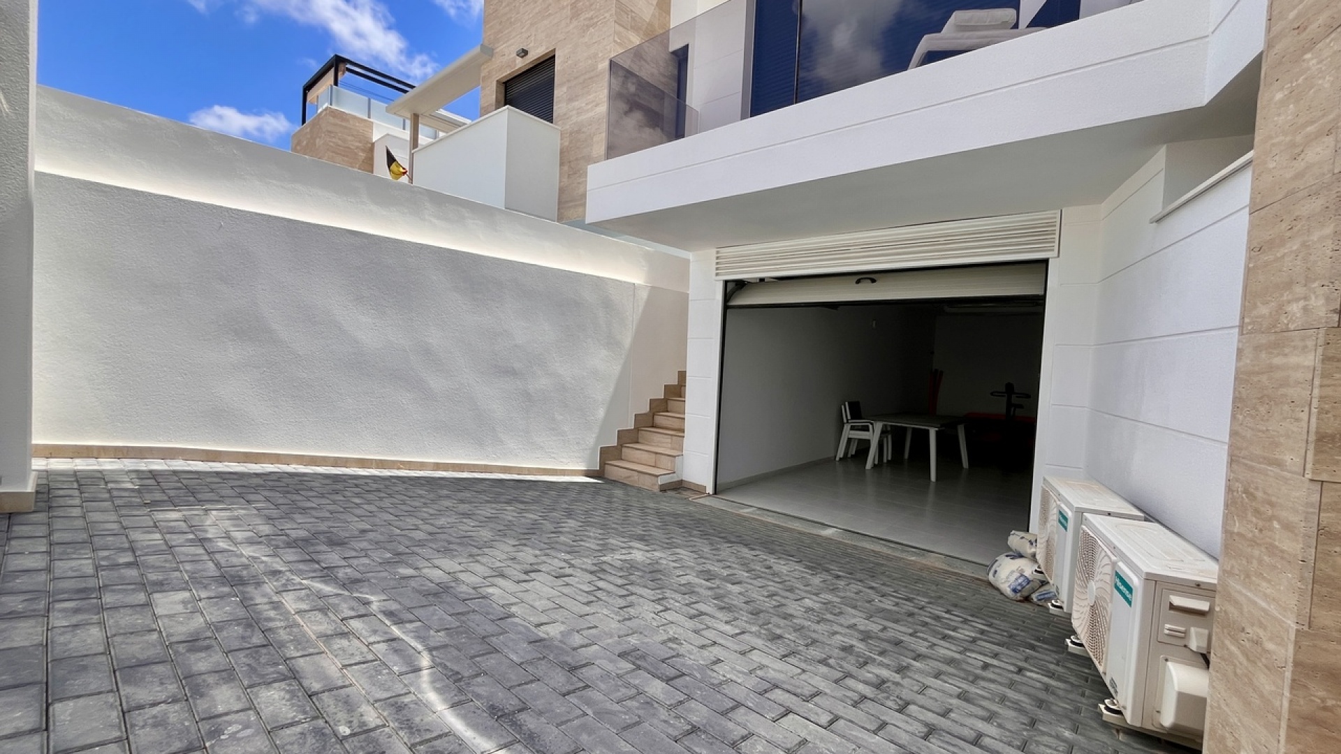 Resale - Villa - Villamartin - El Galan