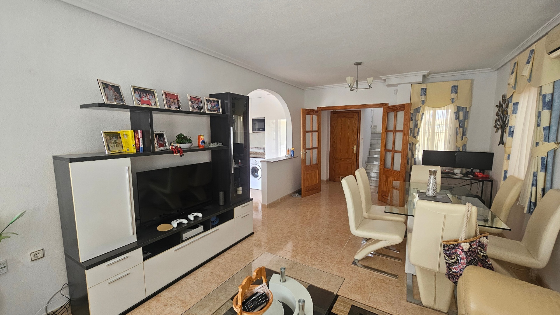 Resale - Villa - Villamartin - El Galan