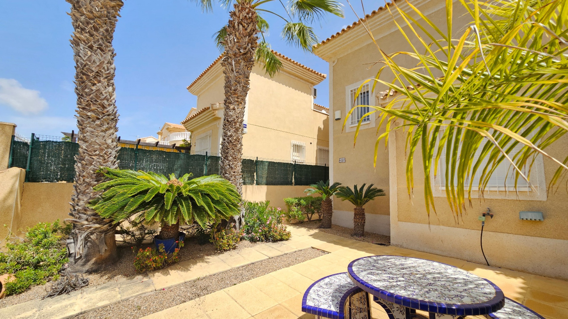 Resale - Villa - Villamartin - El Galan