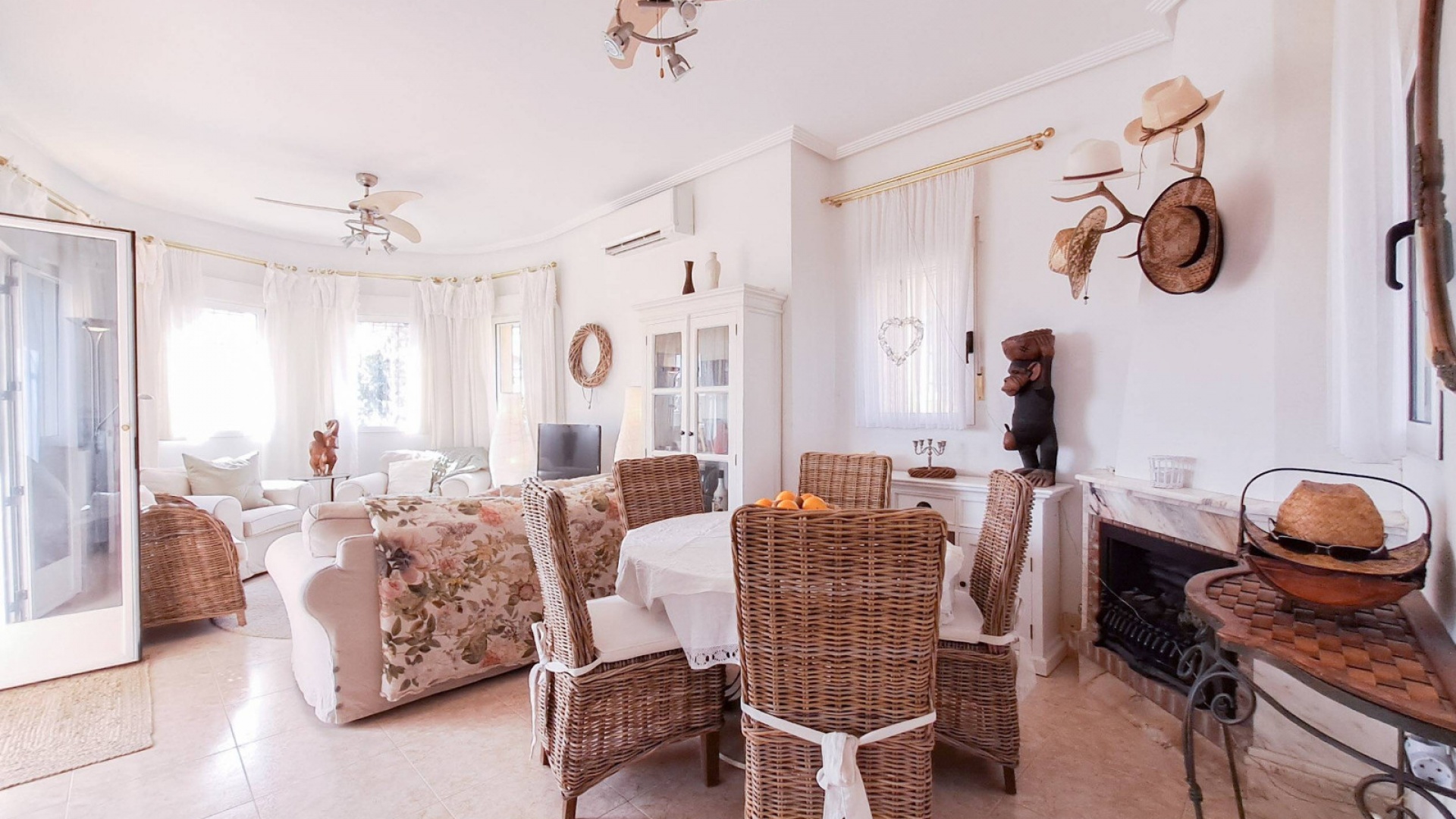 Resale - Villa - Villamartin - El Galan