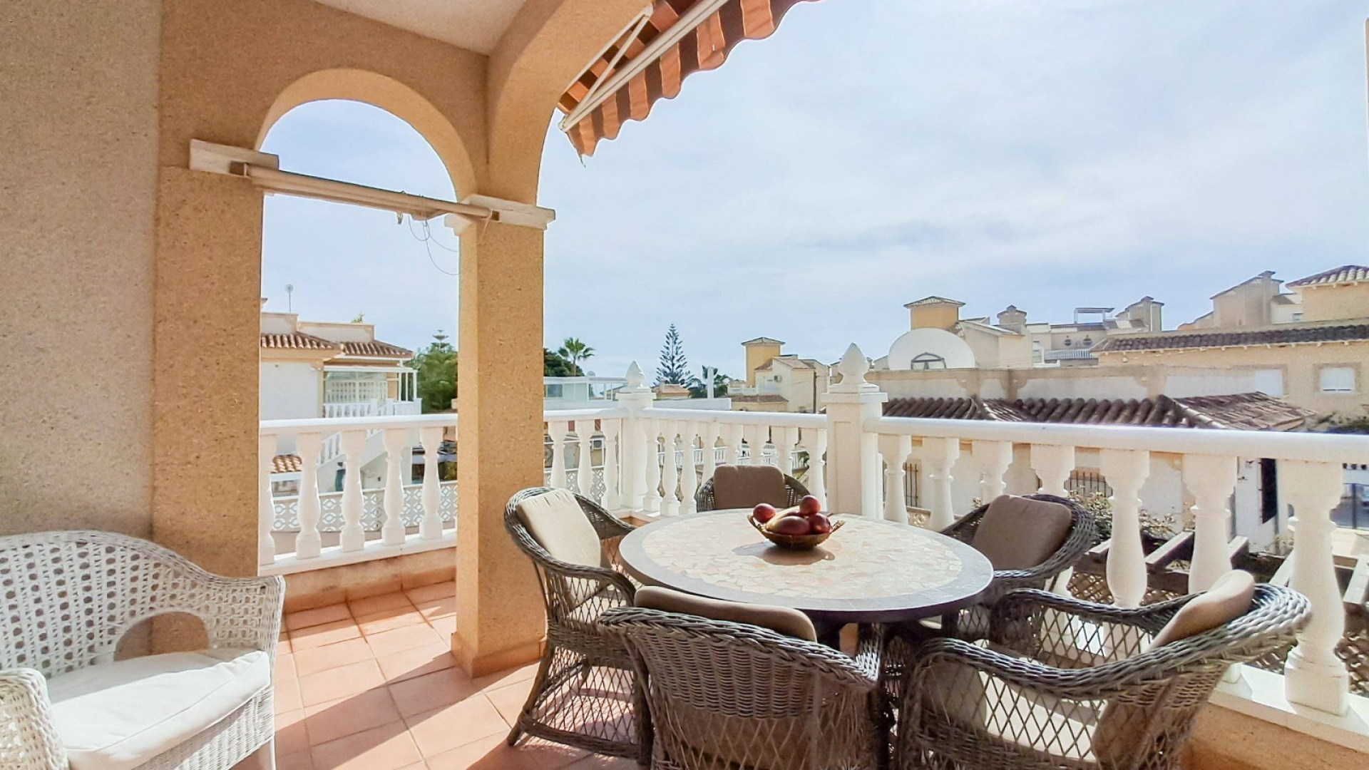 Resale - Villa - Villamartin - El Galan