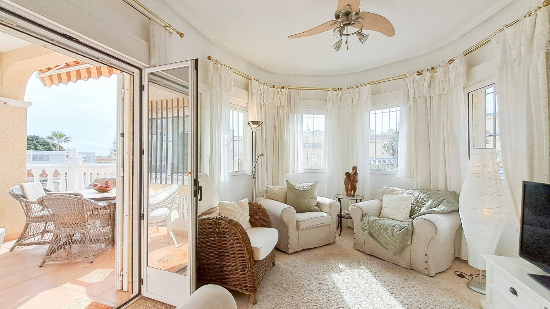 Resale - Villa - Villamartin - El Galan