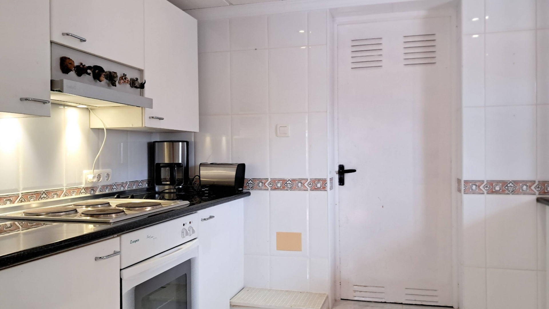 Resale - Villa - Villamartin - El Galan