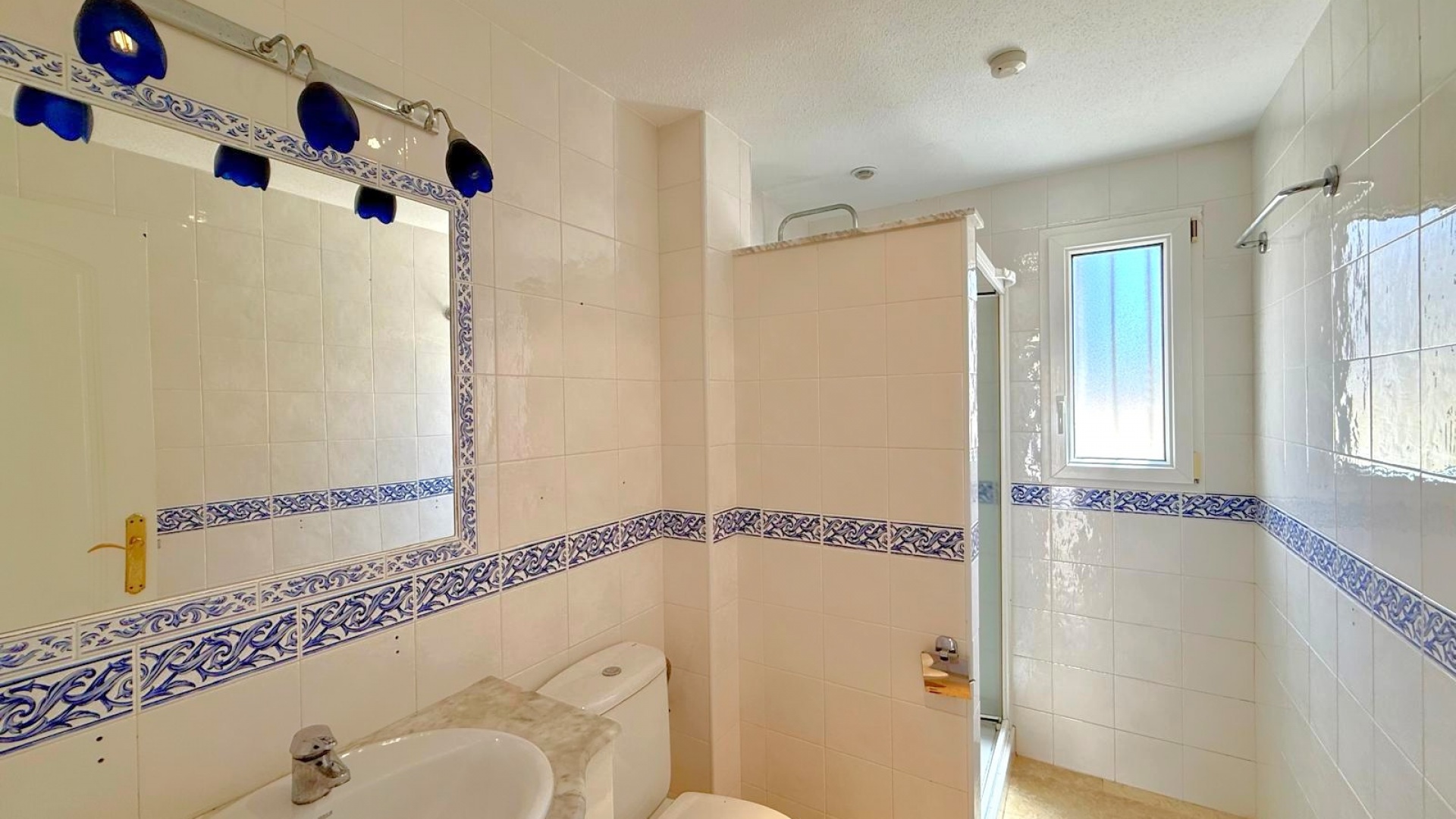 Resale - Villa - Villamartin - El Galan