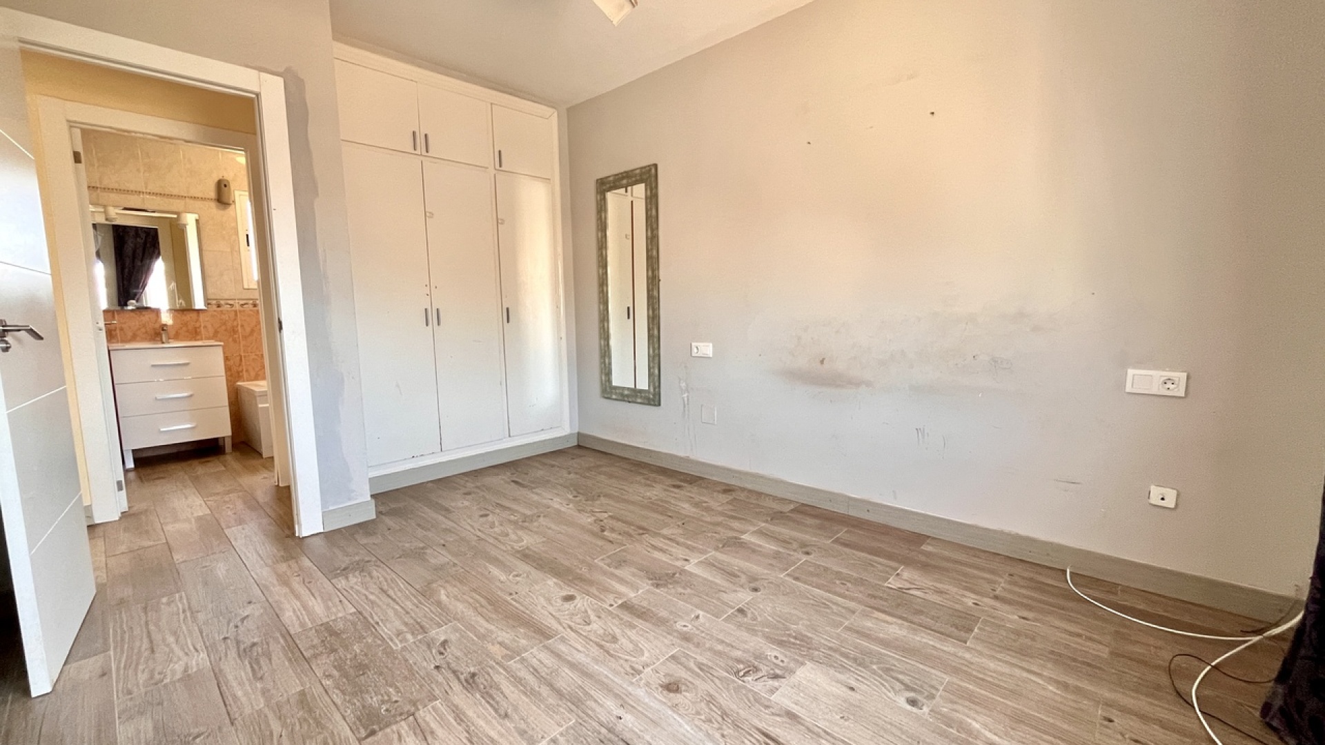 Resale - Villa - Villamartin - El Galan