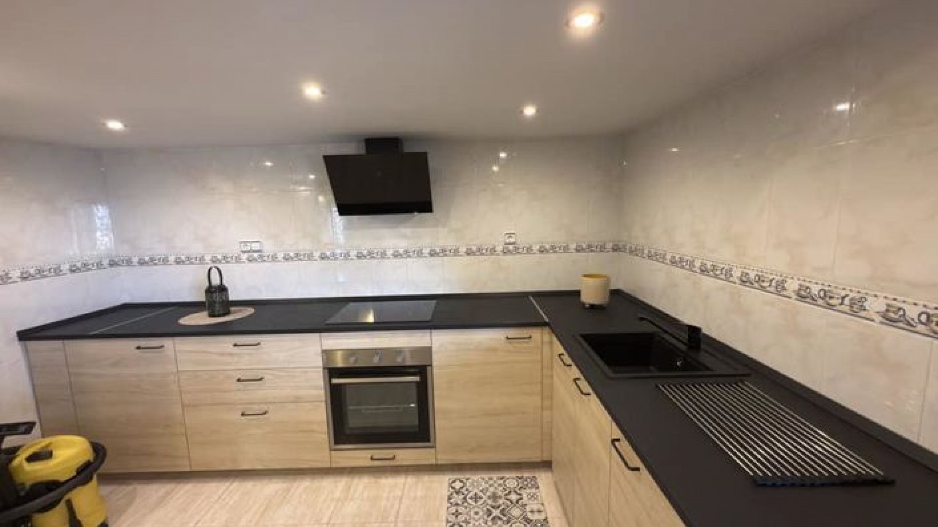 Resale - Villa - Villamartin - El Galan