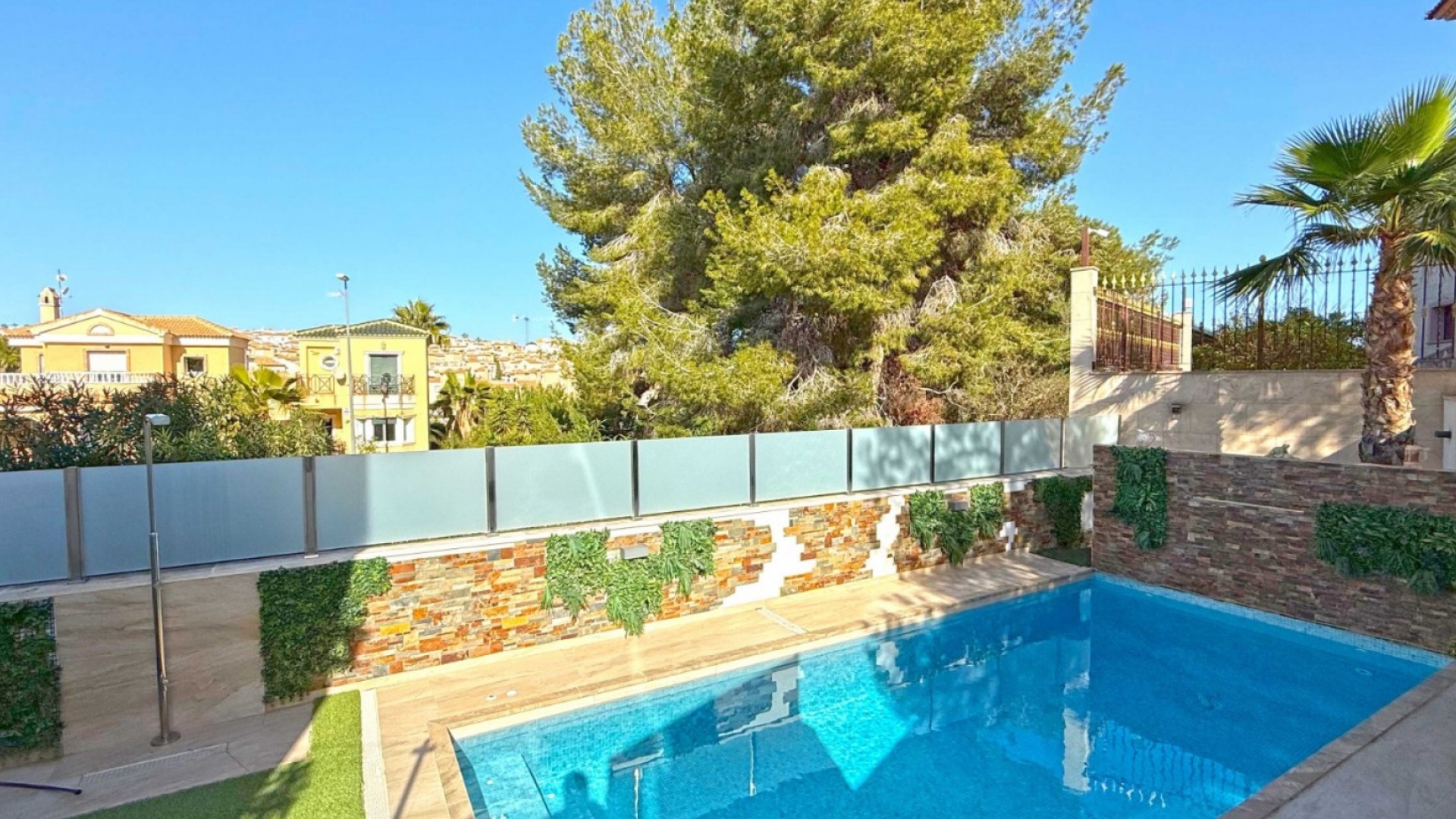 Resale - Villa - Villamartin - El Galan