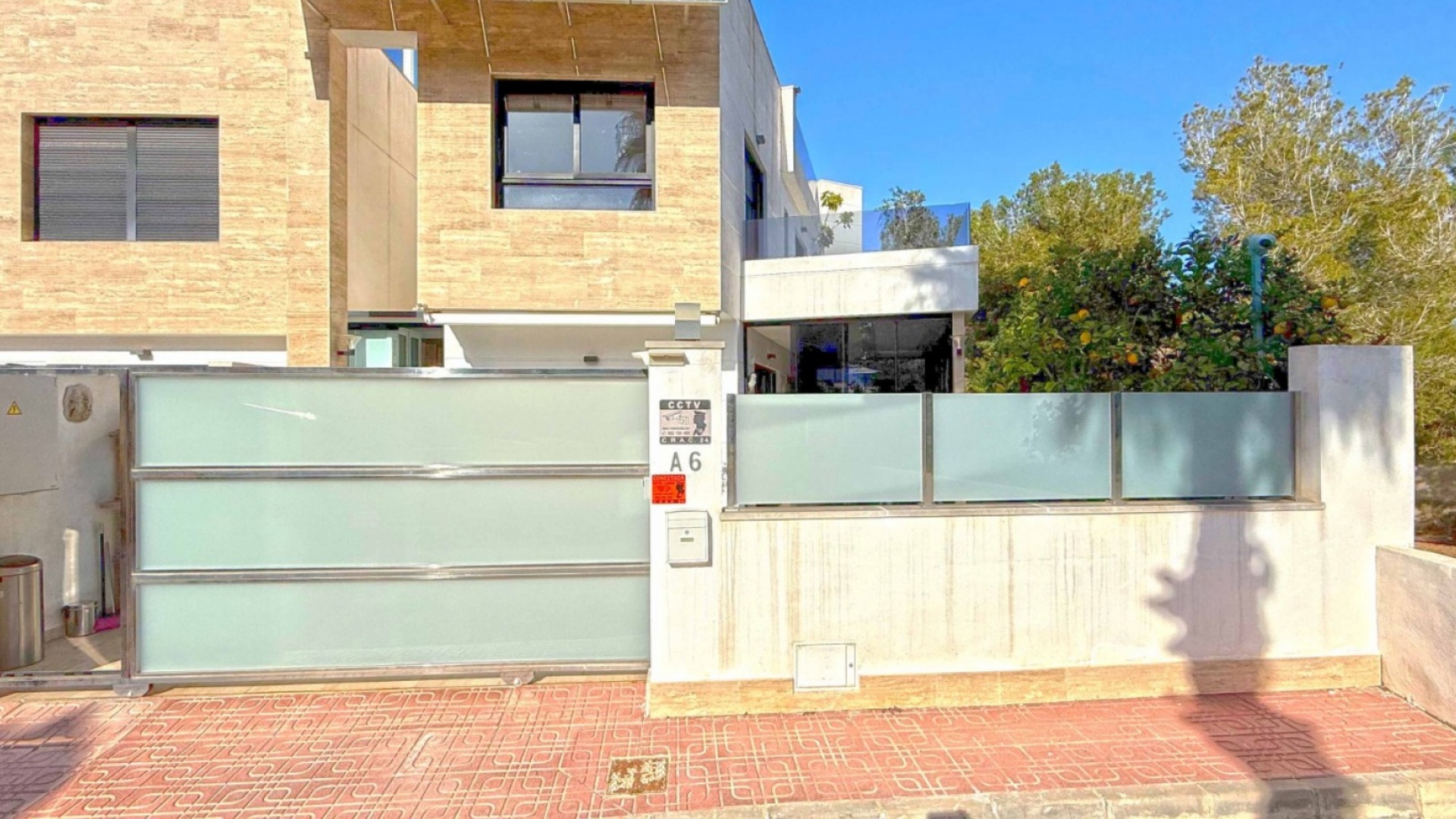 Resale - Villa - Villamartin - El Galan