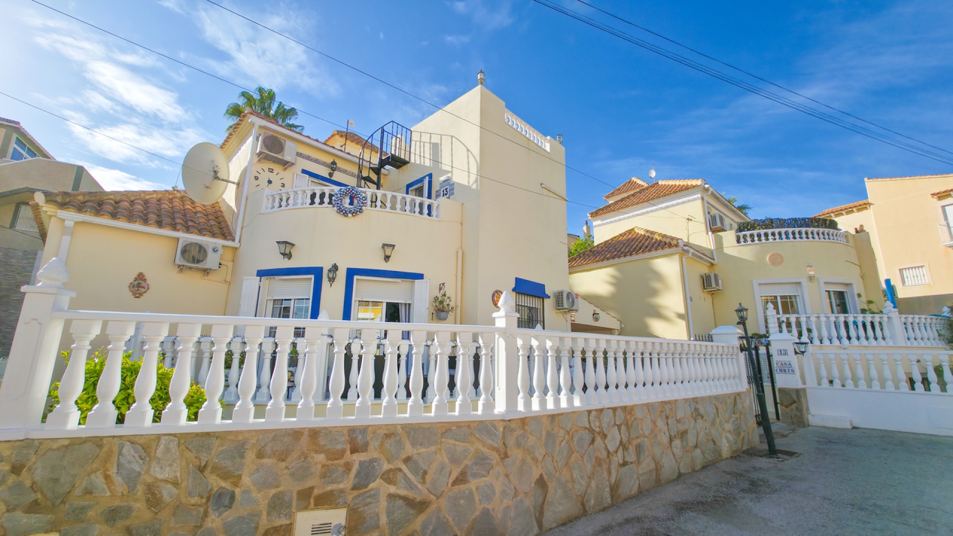 Resale - Villa - Villamartin - El Galan