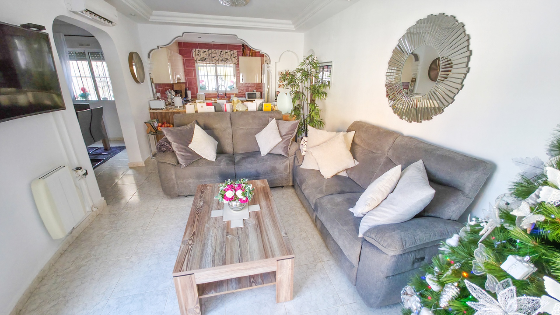 Resale - Villa - Villamartin - El Galan